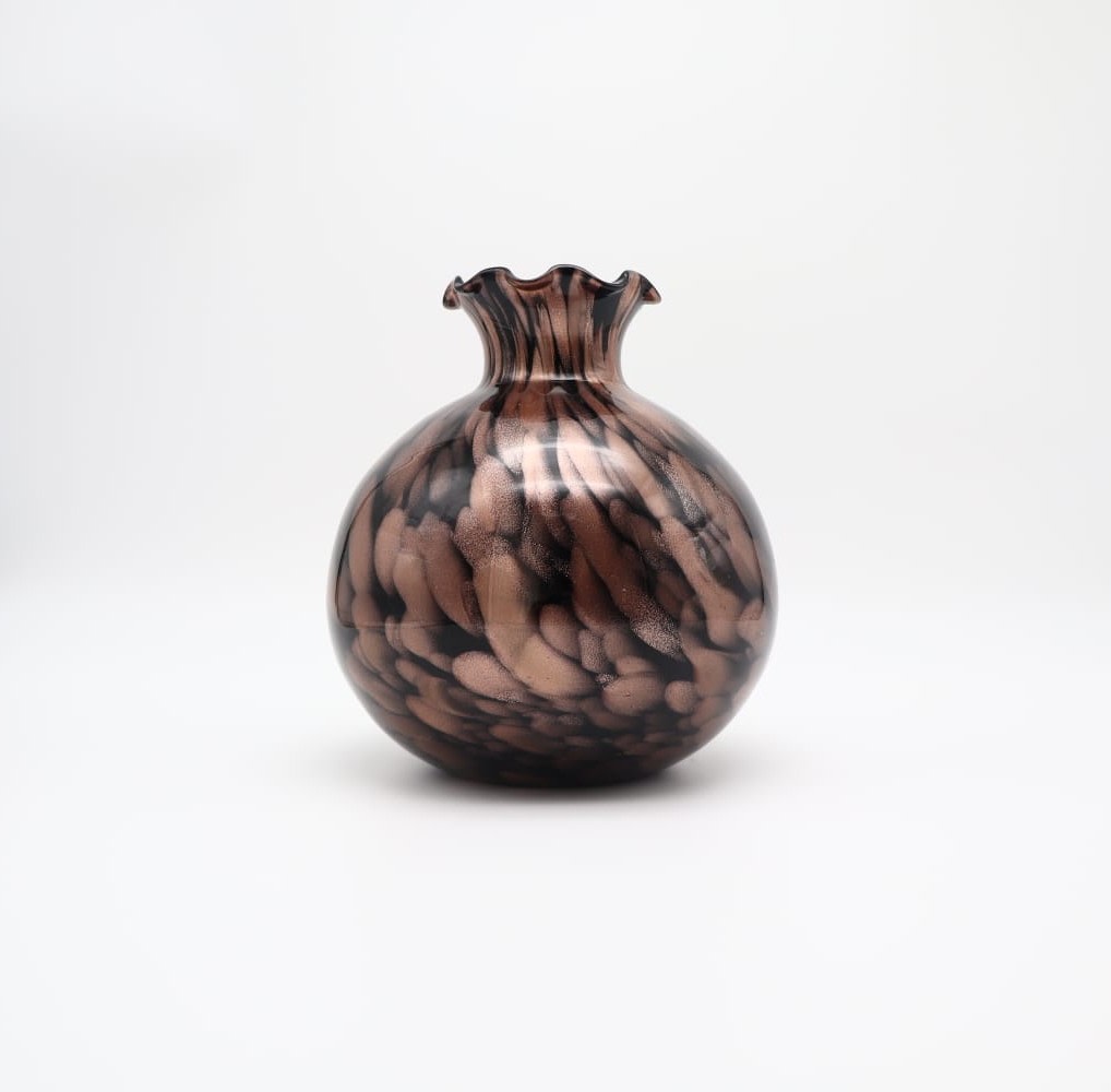 Mid-Century Murano Aventurine Art Glass Vase – Tortoiseshell & Ruffled Rim (c. 1960-1970) — detail view