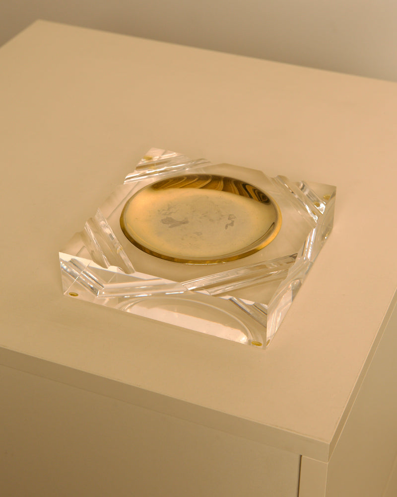 Italian clear lucite & gilt metal ashtray vide-poche 1970's by Treaptyque | The Oblist