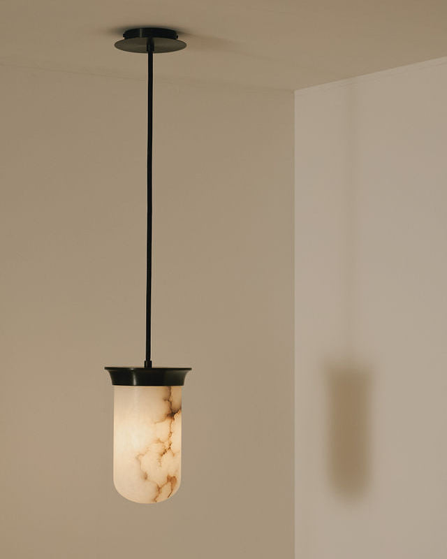 Alabaster Lanterns - YUKIMI Pendant — detail view