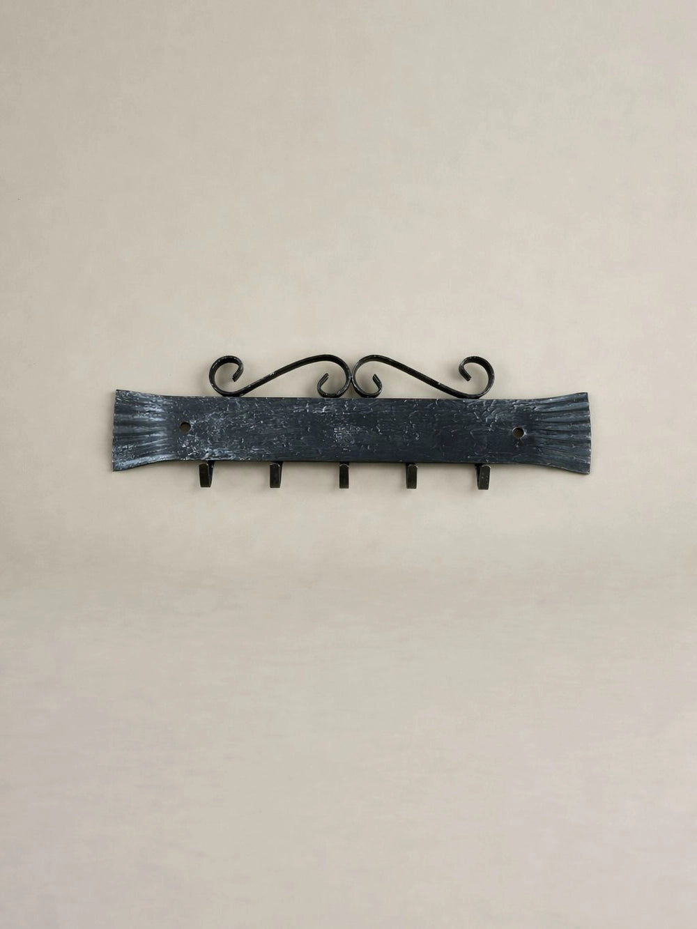 1970s Germany Vintage Metal Key Holder — detail view