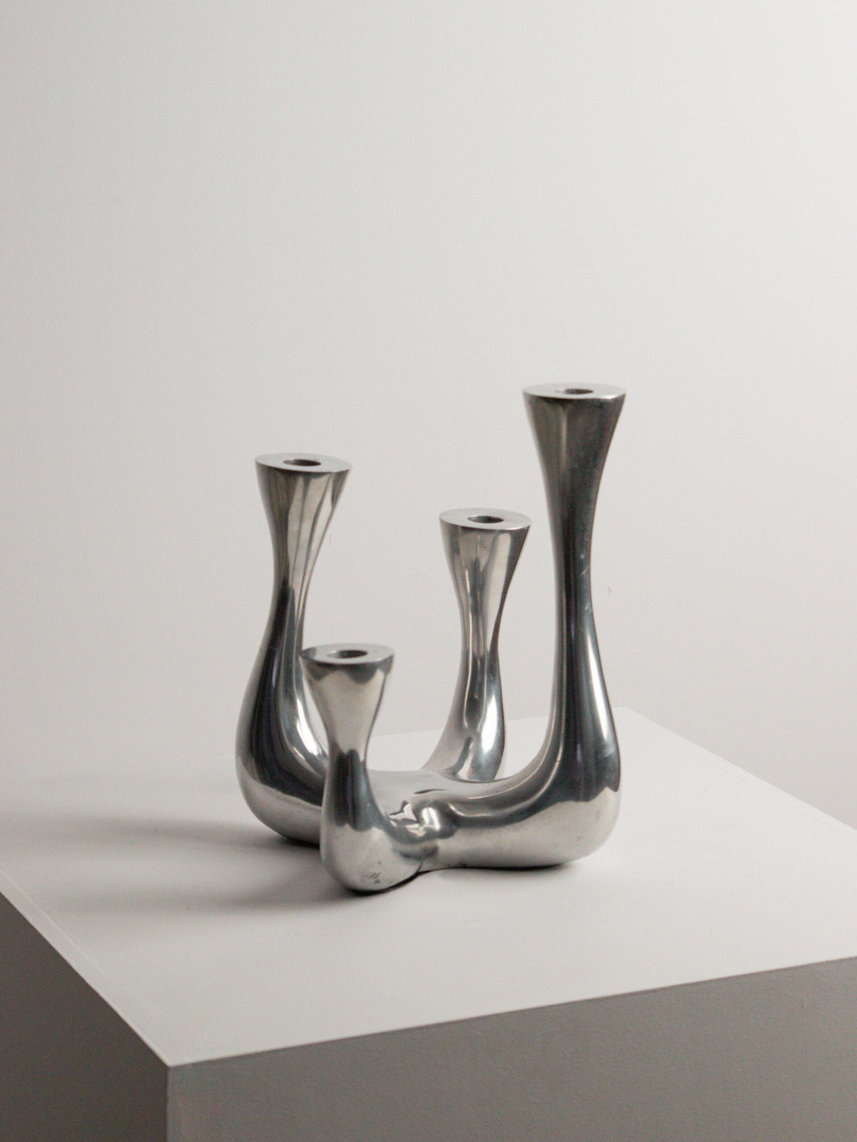 Organic Modern Four-Arm Candelabra in Polished Cast Aluminium, Swan Neck Arms, Northern European 1980s — view 9