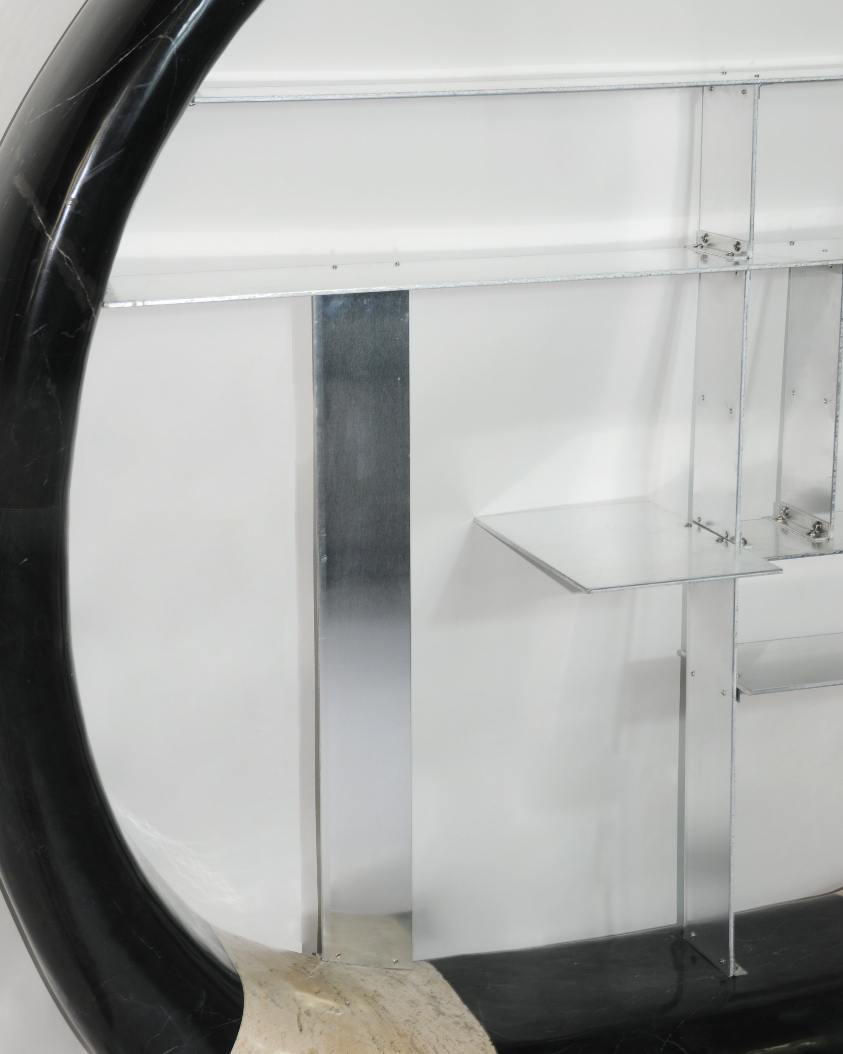 Étagère Anneau en Pierre Asymétrique