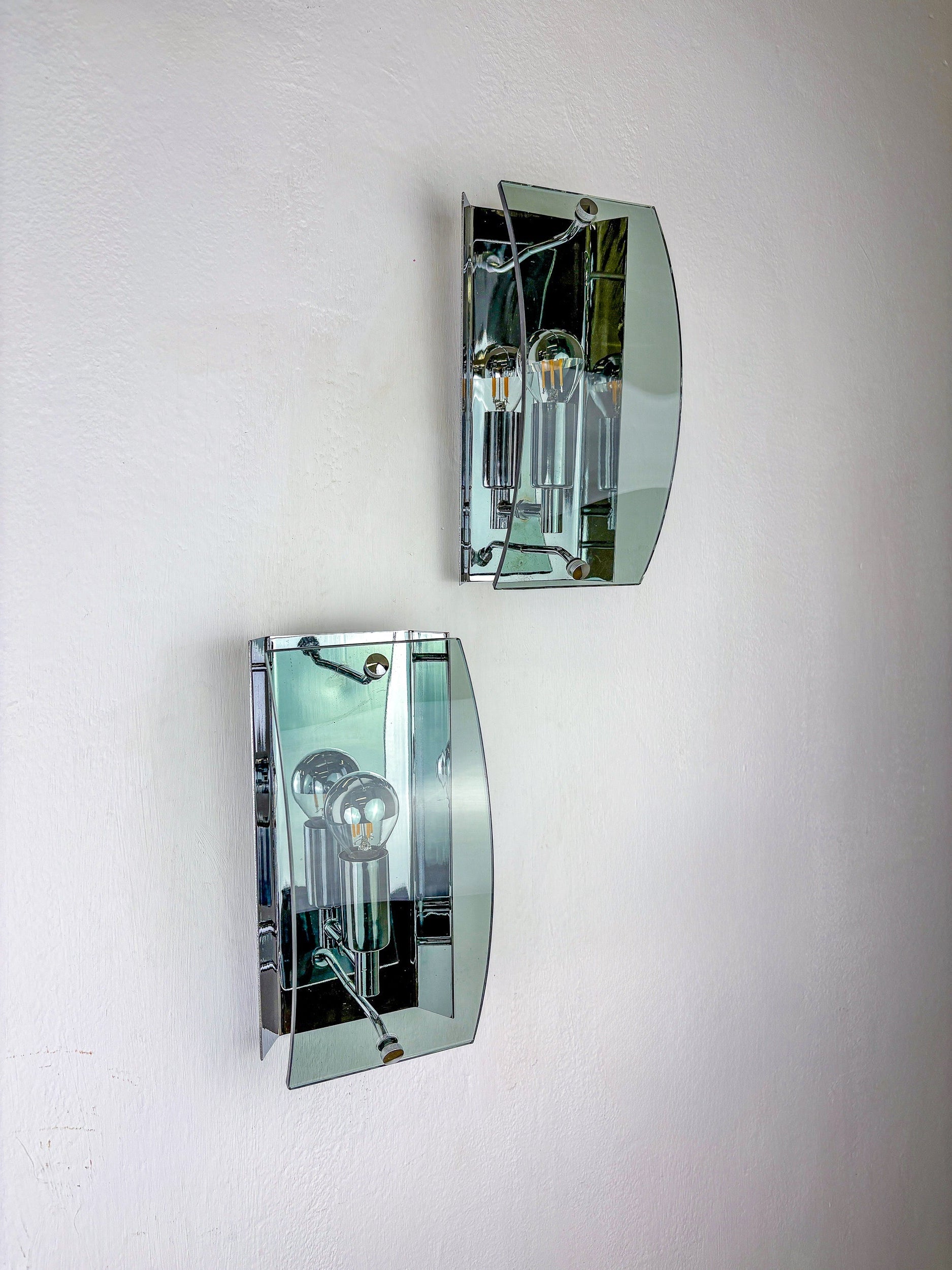 Pair of veca wall lamps, Green Murano glass, italy, Circa 1970's by Malamar Studio | The Oblist