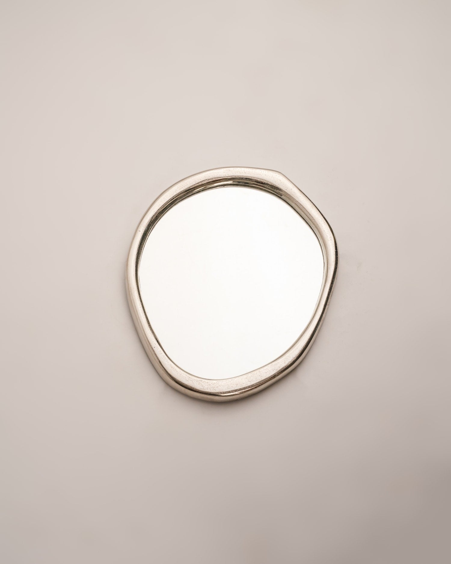 Cytos Mirrors  — lifestyle setting