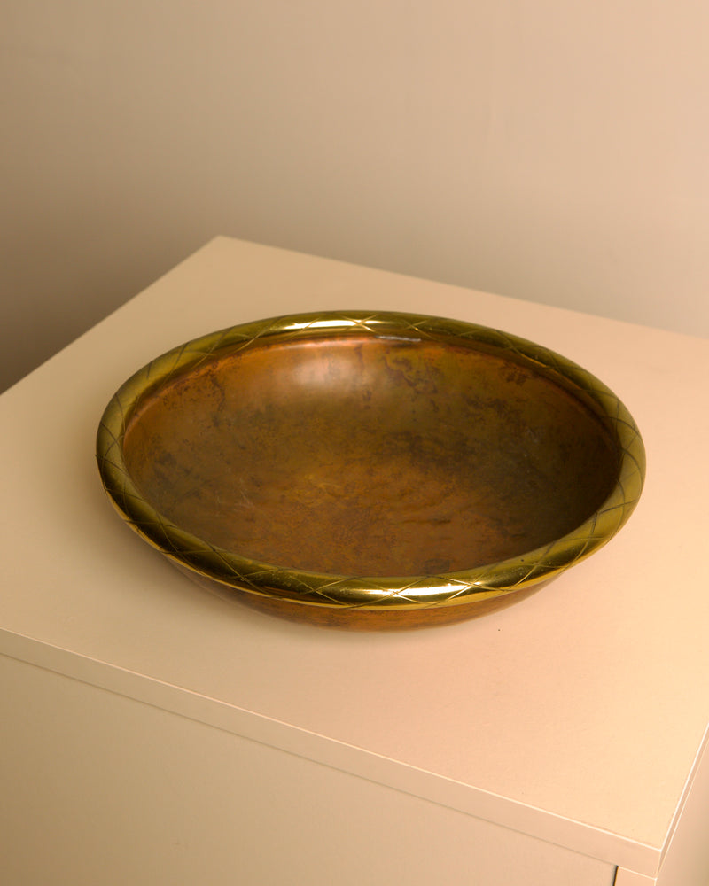 Large Italian Patinated Copper & Engraved Brass Bowl / Catchall, 1960s by Treaptyque | The Oblist