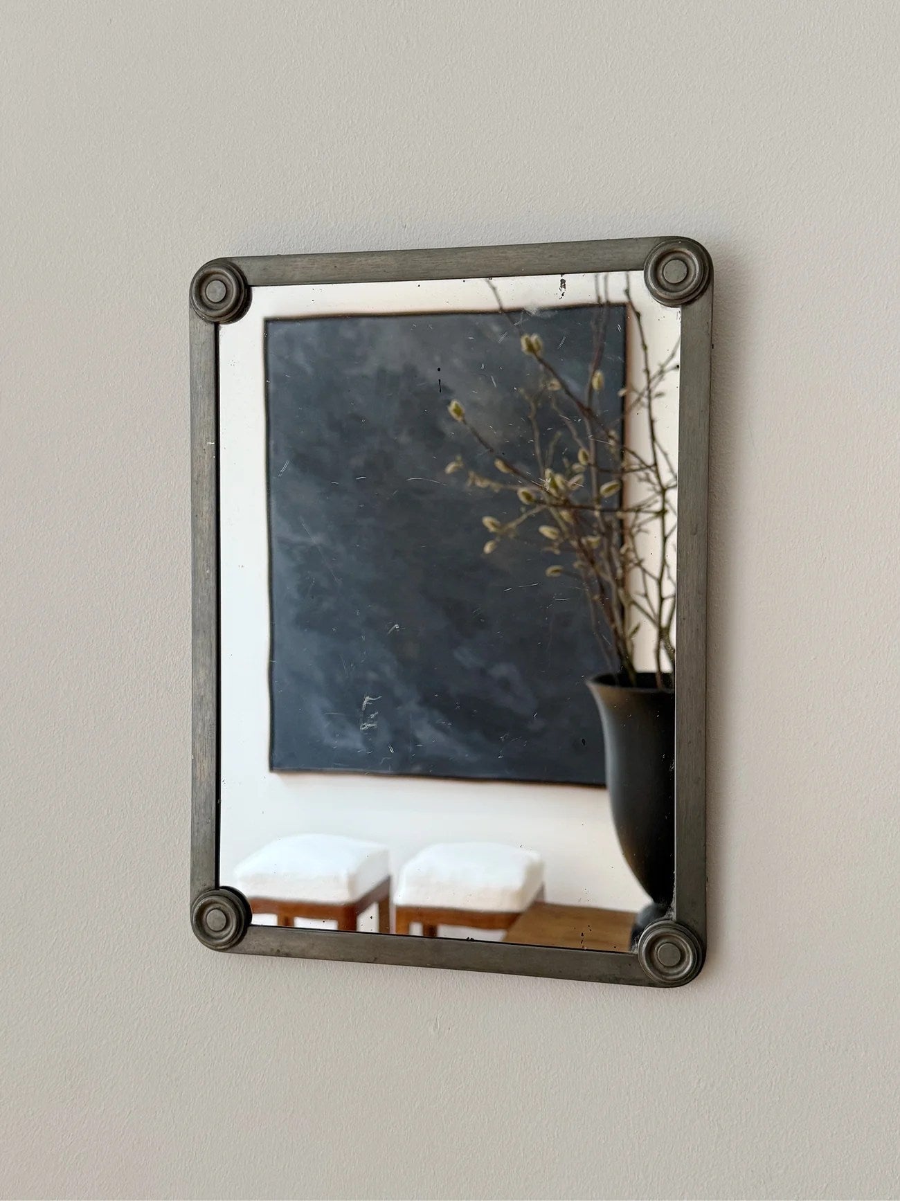 Miroir en étain, FAK Svenskt Tenn