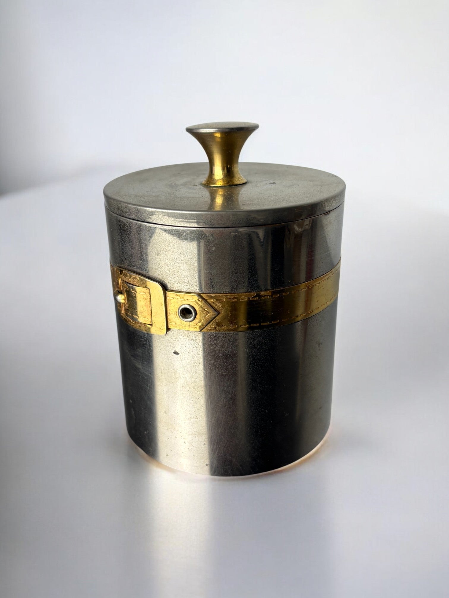 Maria Pergay's style Belt Buckle box, France, 1970's — side angle showing polished metal and brass details