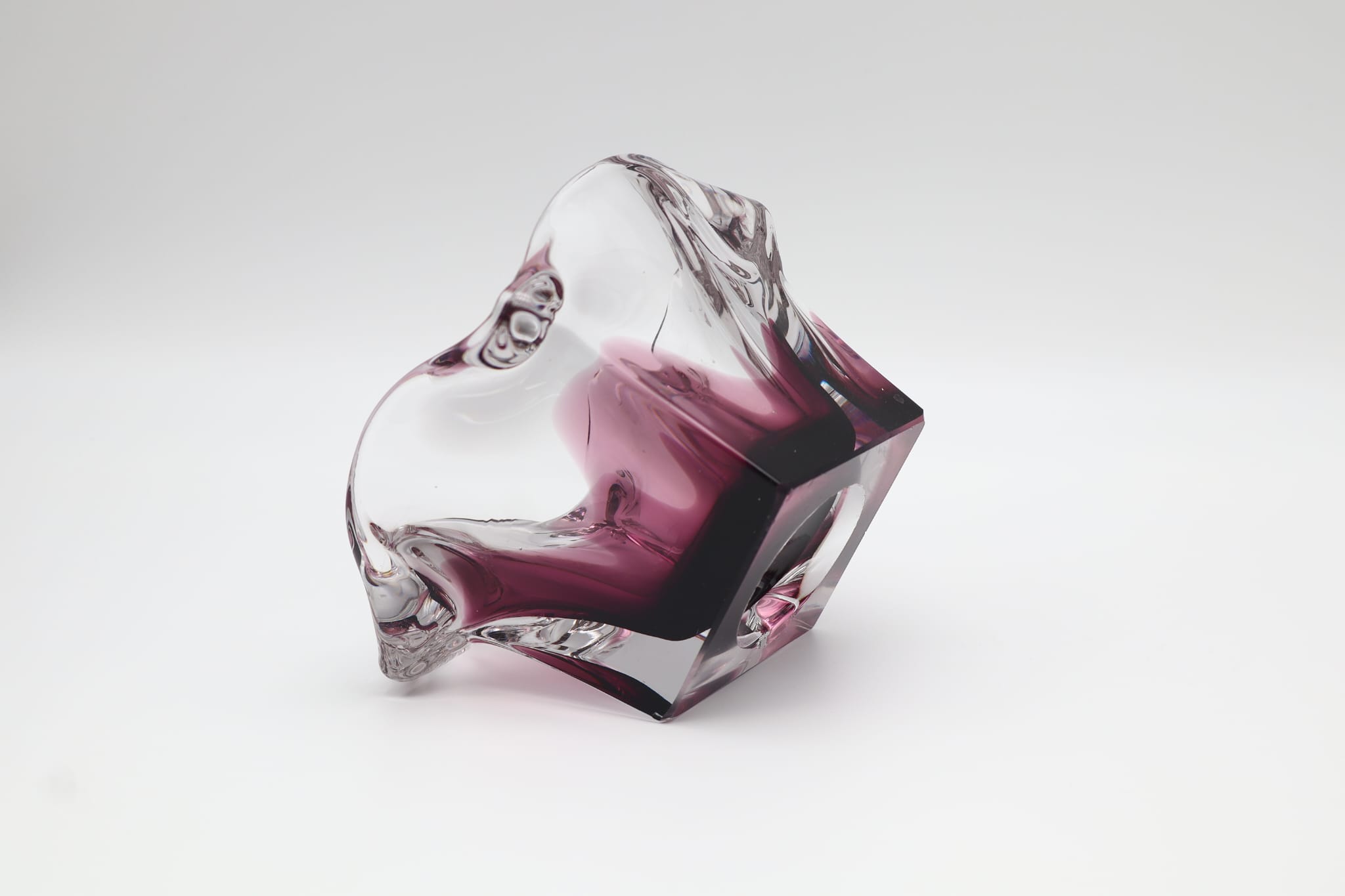 Mid-Century Amethyst & Crystal 'Sommerso' Art Glass Bowl 1960s  — close-up