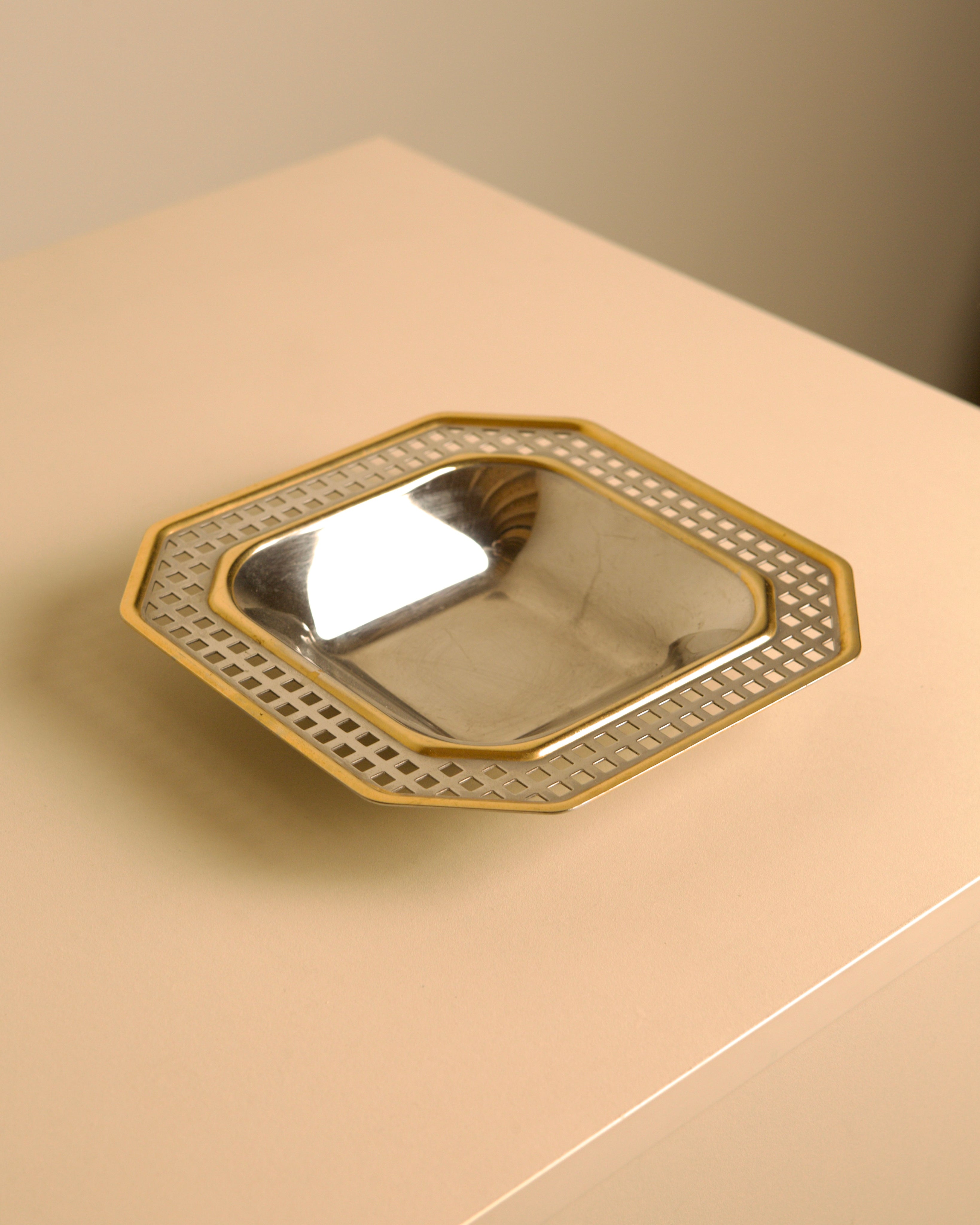 80s Italian gilt and silver-plated metal valet tray — side angle