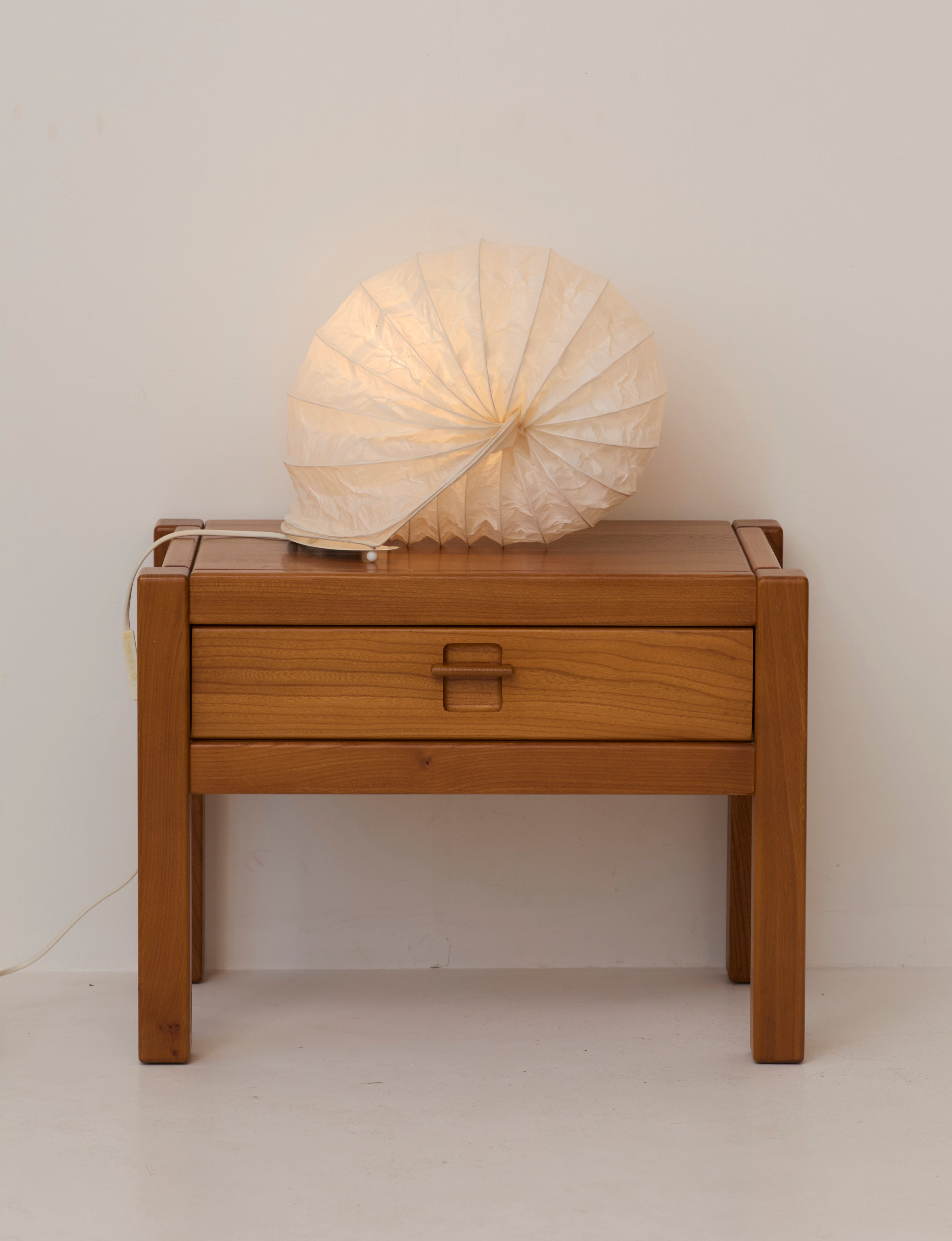 vintage Ikea paper table lamp in the shape of a shell C. 2000 — alternate view