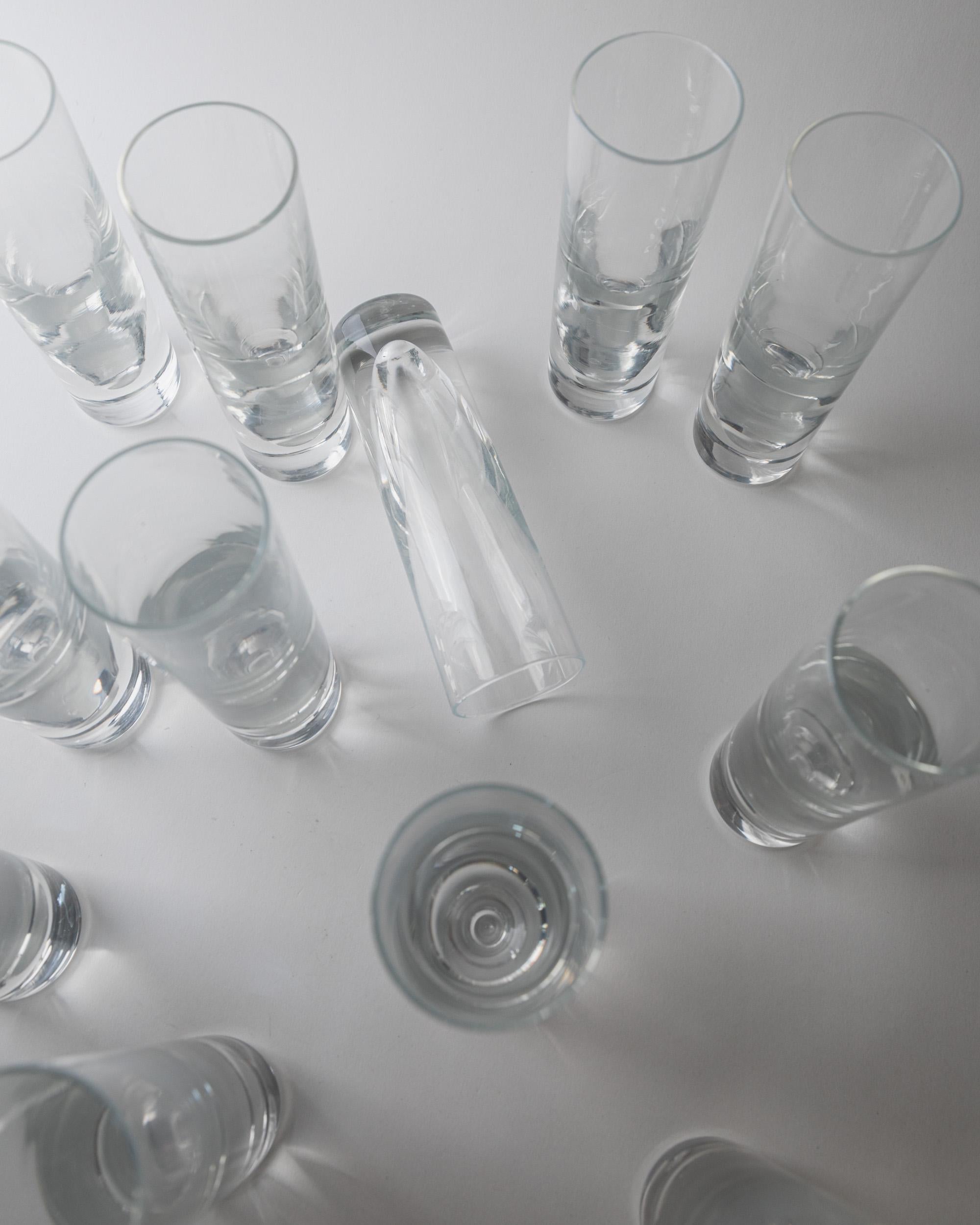 Vintage 1960s Drinking Glass Set of 12, Clear Murano Art Glass Design by Carlo Moretti Model Bullet, Italian Tableware, Elegant Gift Idea — additional view