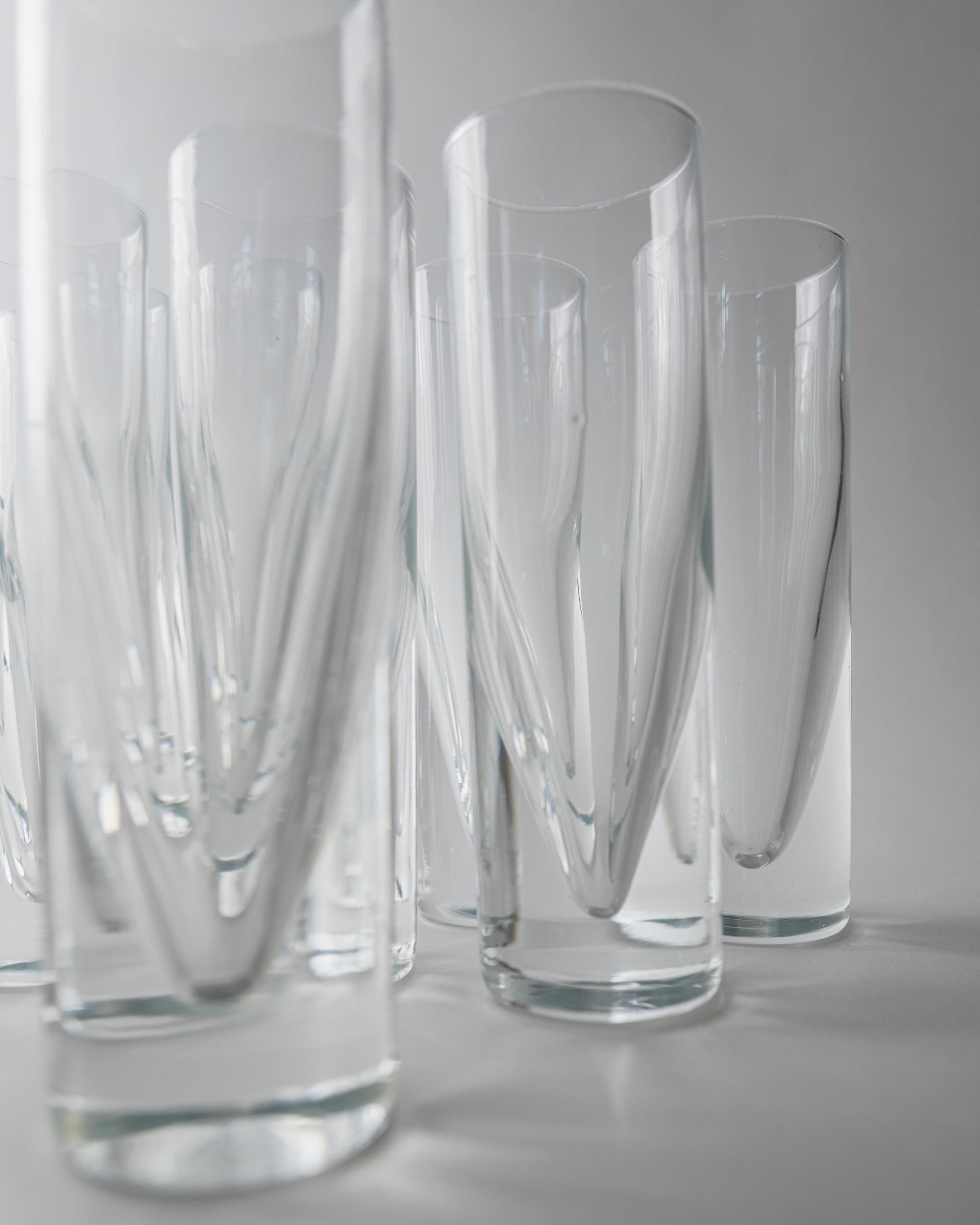 Vintage 1960s Drinking Glass Set of 12, Clear Murano Art Glass Design by Carlo Moretti Model Bullet, Italian Tableware, Elegant Gift Idea — in context