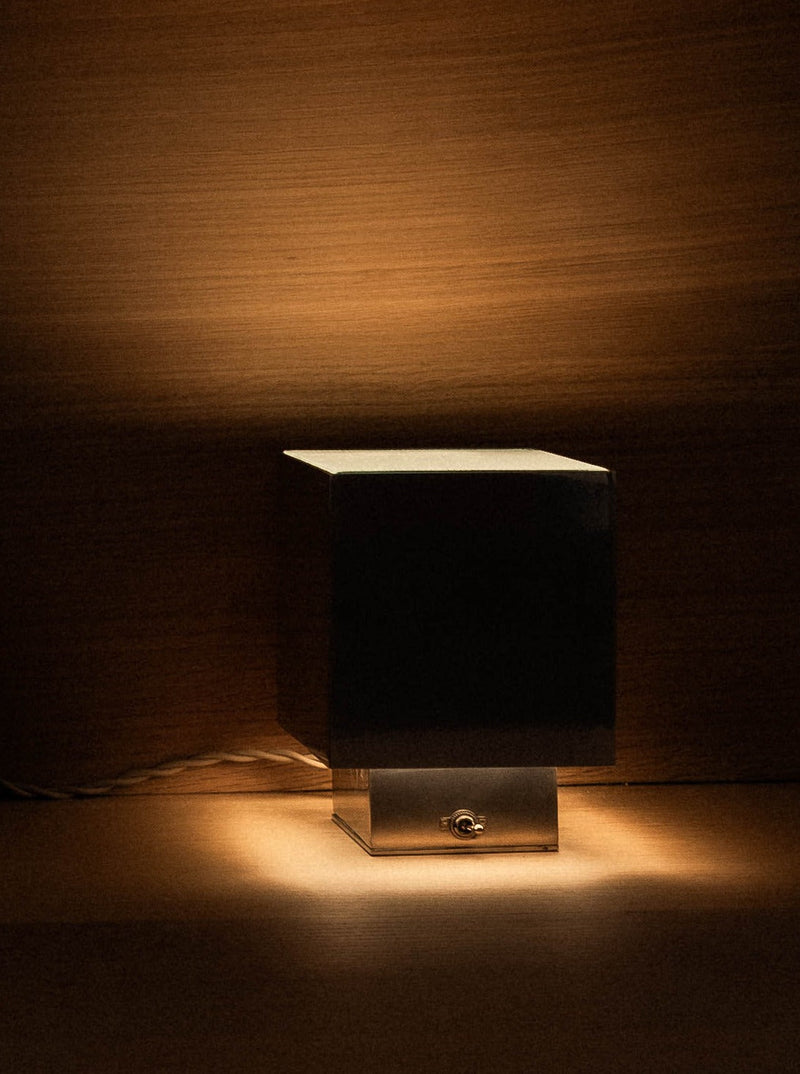 Table Lamp 01 — detail view