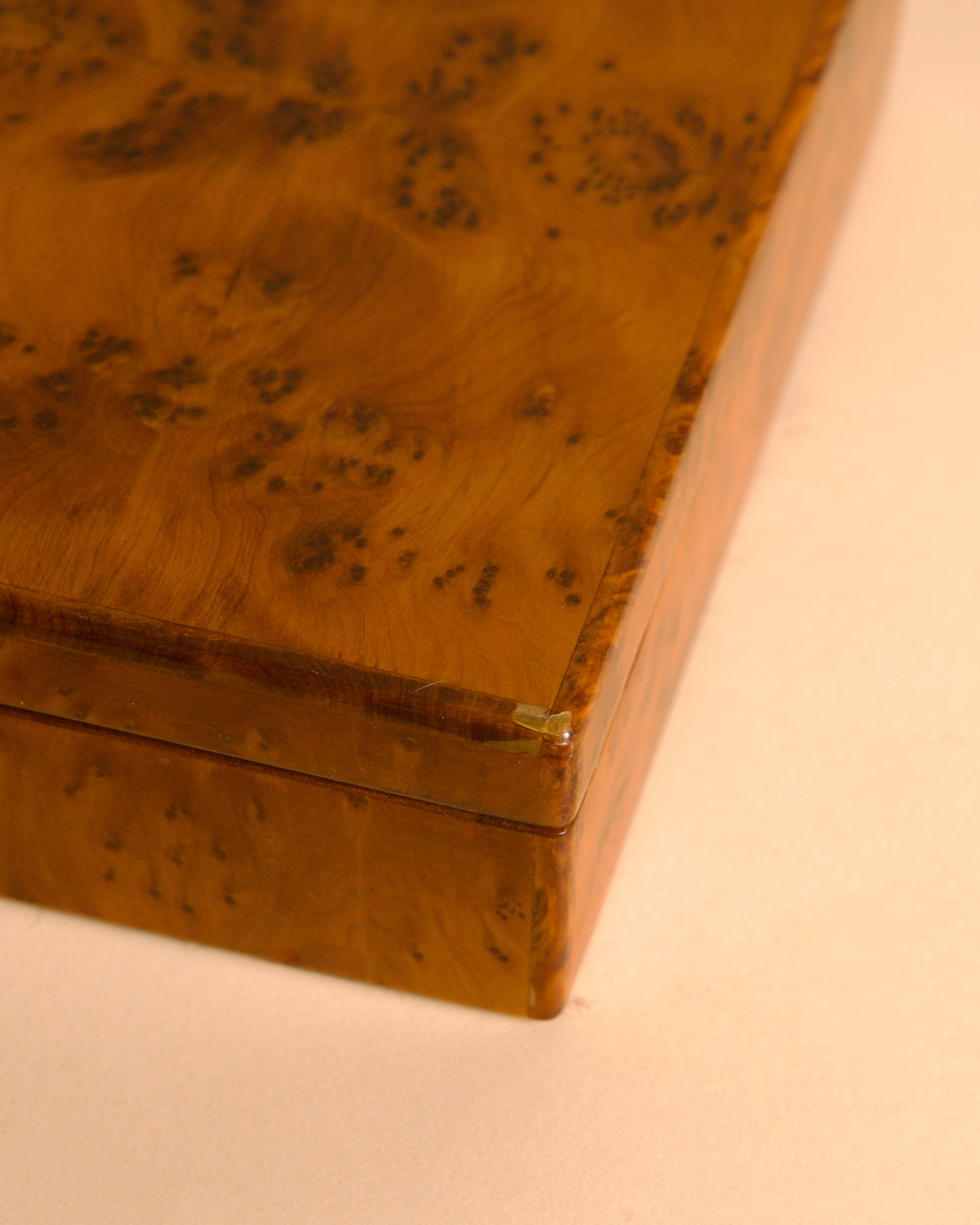 Burl elm box, Italy, 1980s — in context