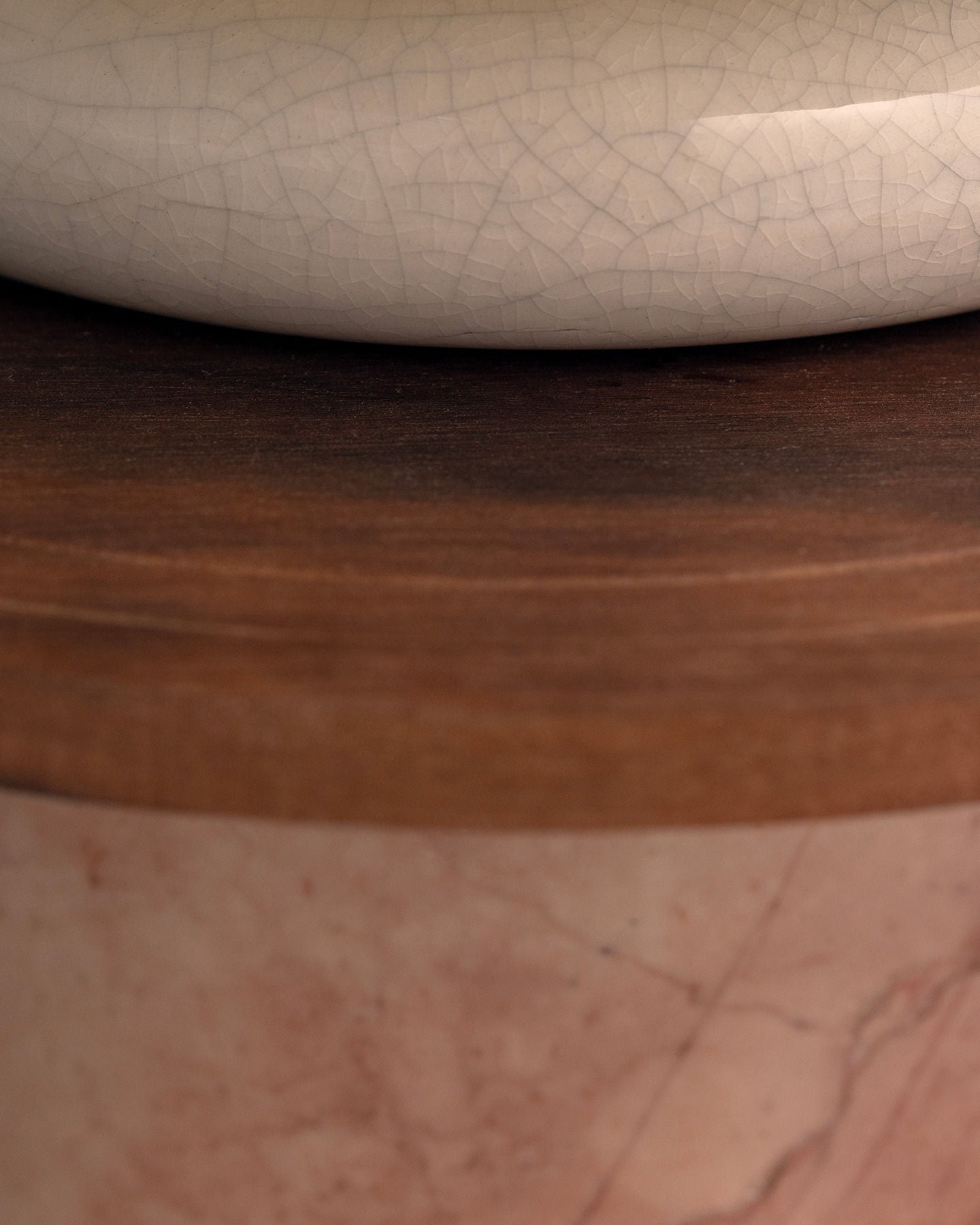 'Peach Charm' Table Lamp — close-up