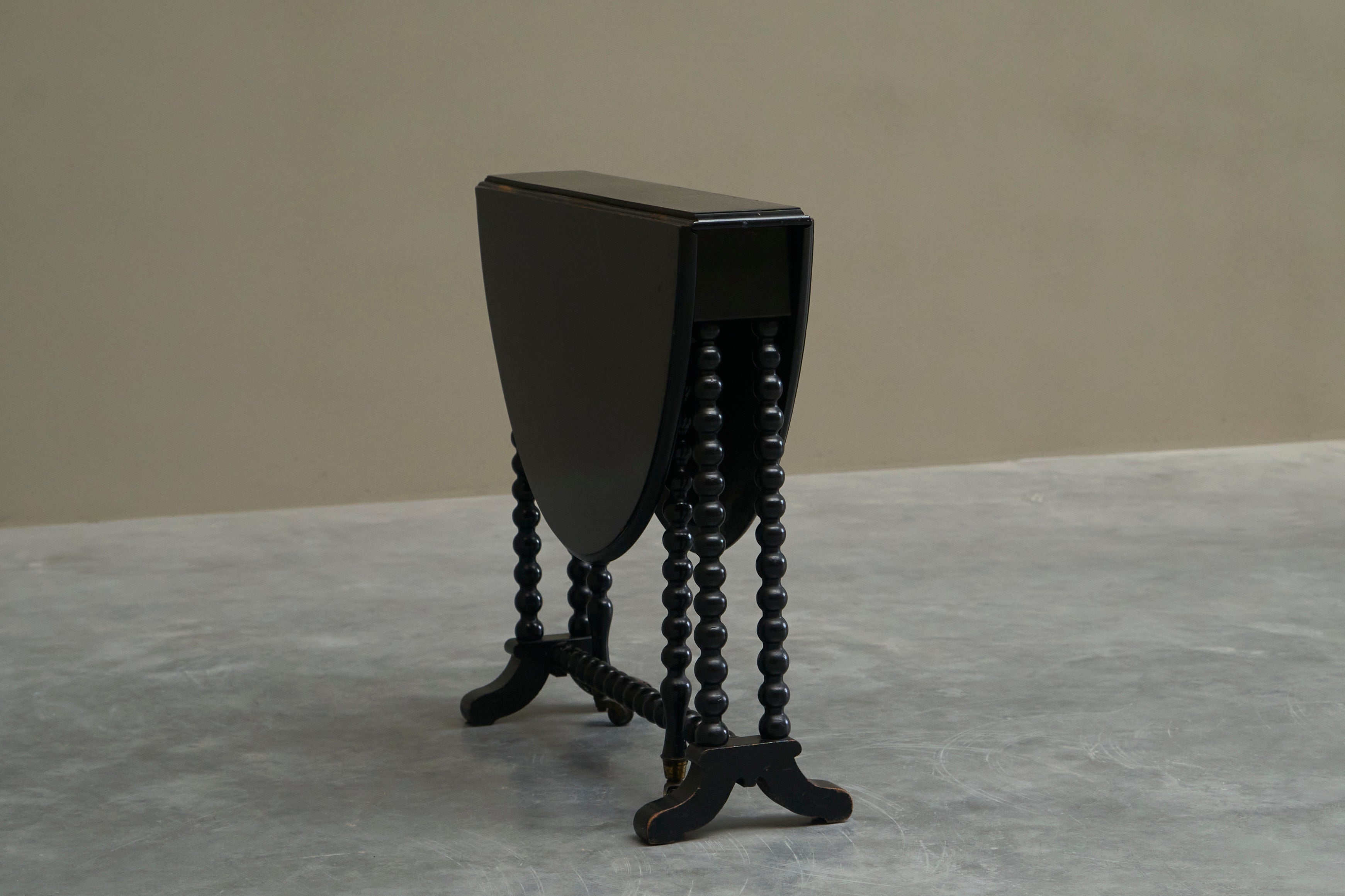 Beautiful Ebonized Bobbin Turned Baby Sutherland Table England Late 19th Century — additional view