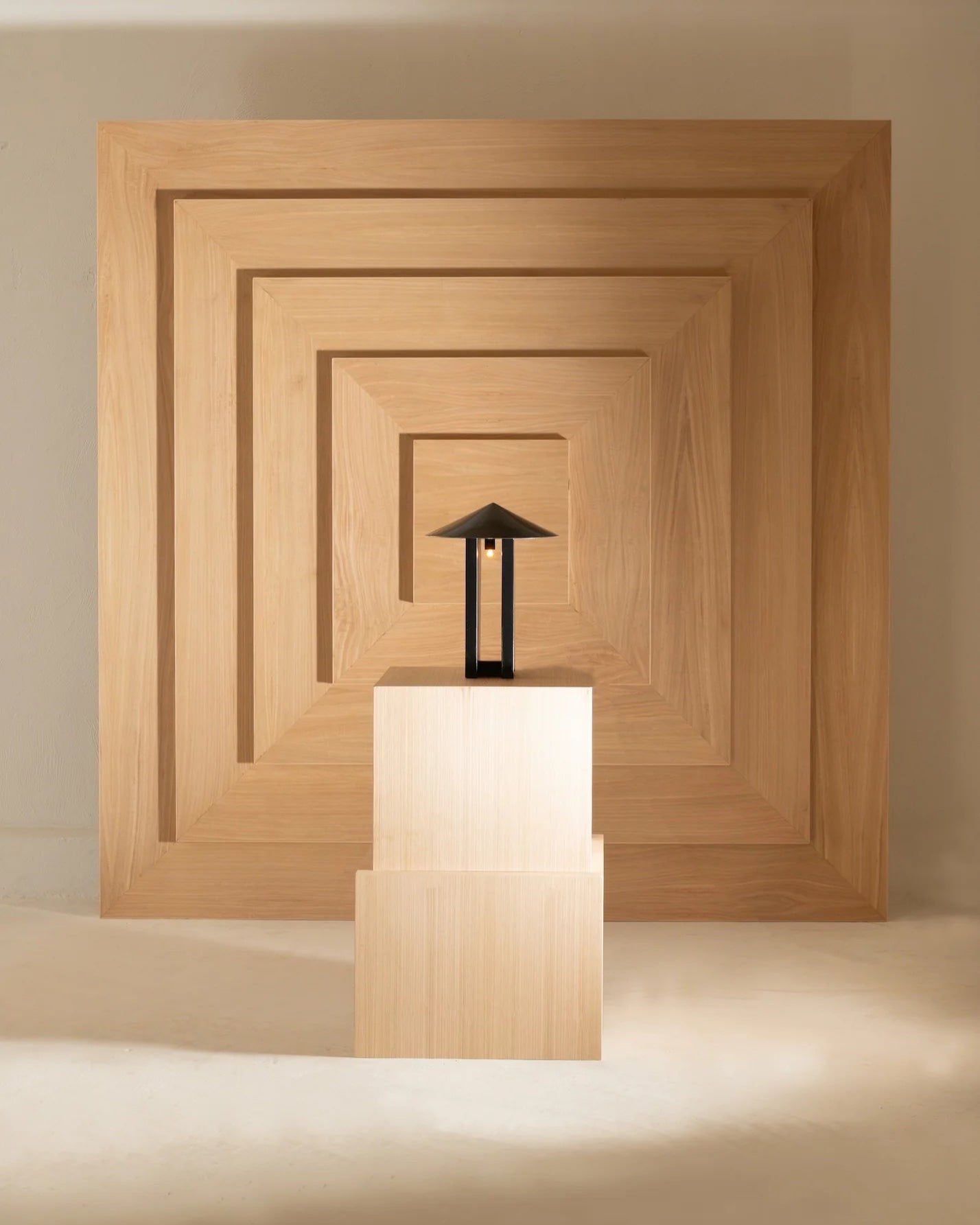 'Ochapéu 2' Table Lamp