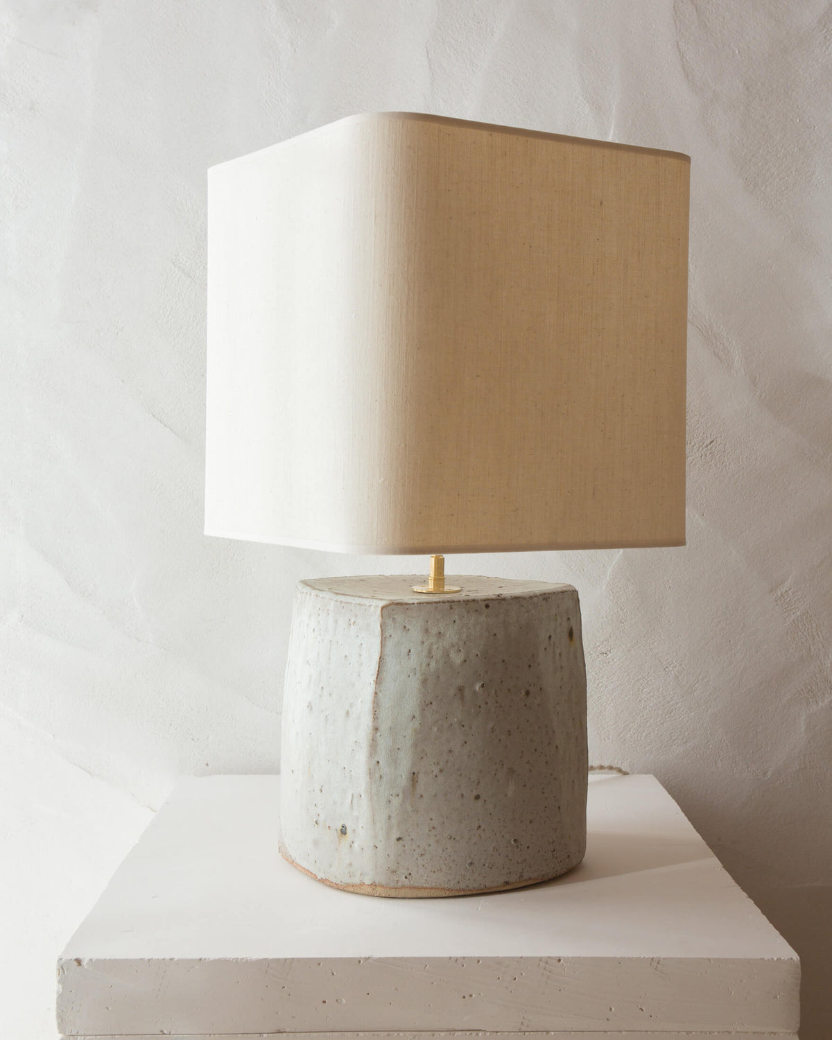 Météor Table Lamps in Ceramic and Textile — side angle