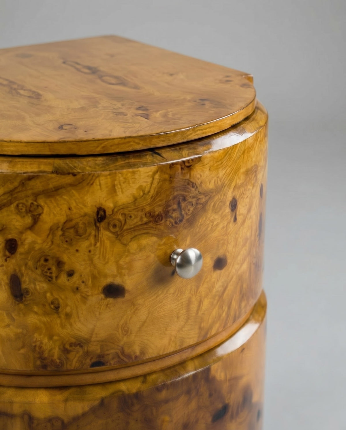 'Jumeaux' Olive Burl Bedside Table — lifestyle setting