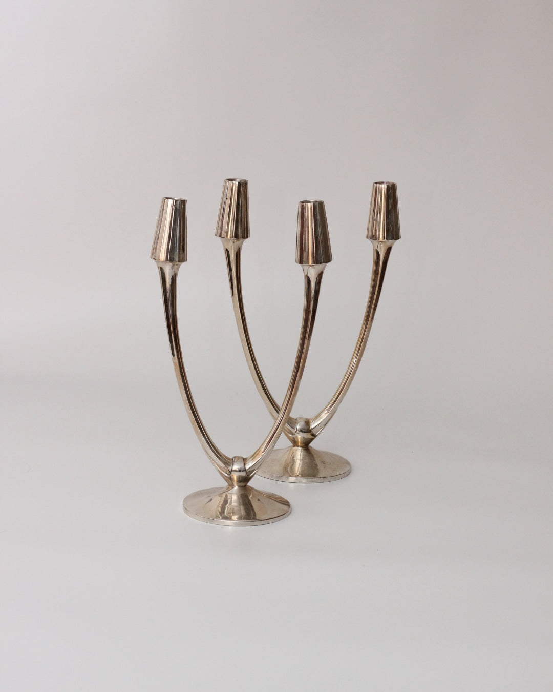 Pareja Candelabros Alpaca by Boga Avante Shop | The Oblist — handcrafted silver candle holders