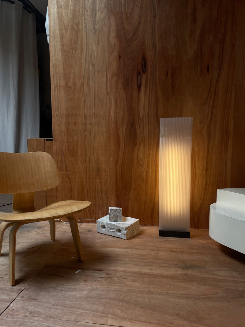 POLY-C-1 extra tall - opaque — close-up of lamp in wooden setting
