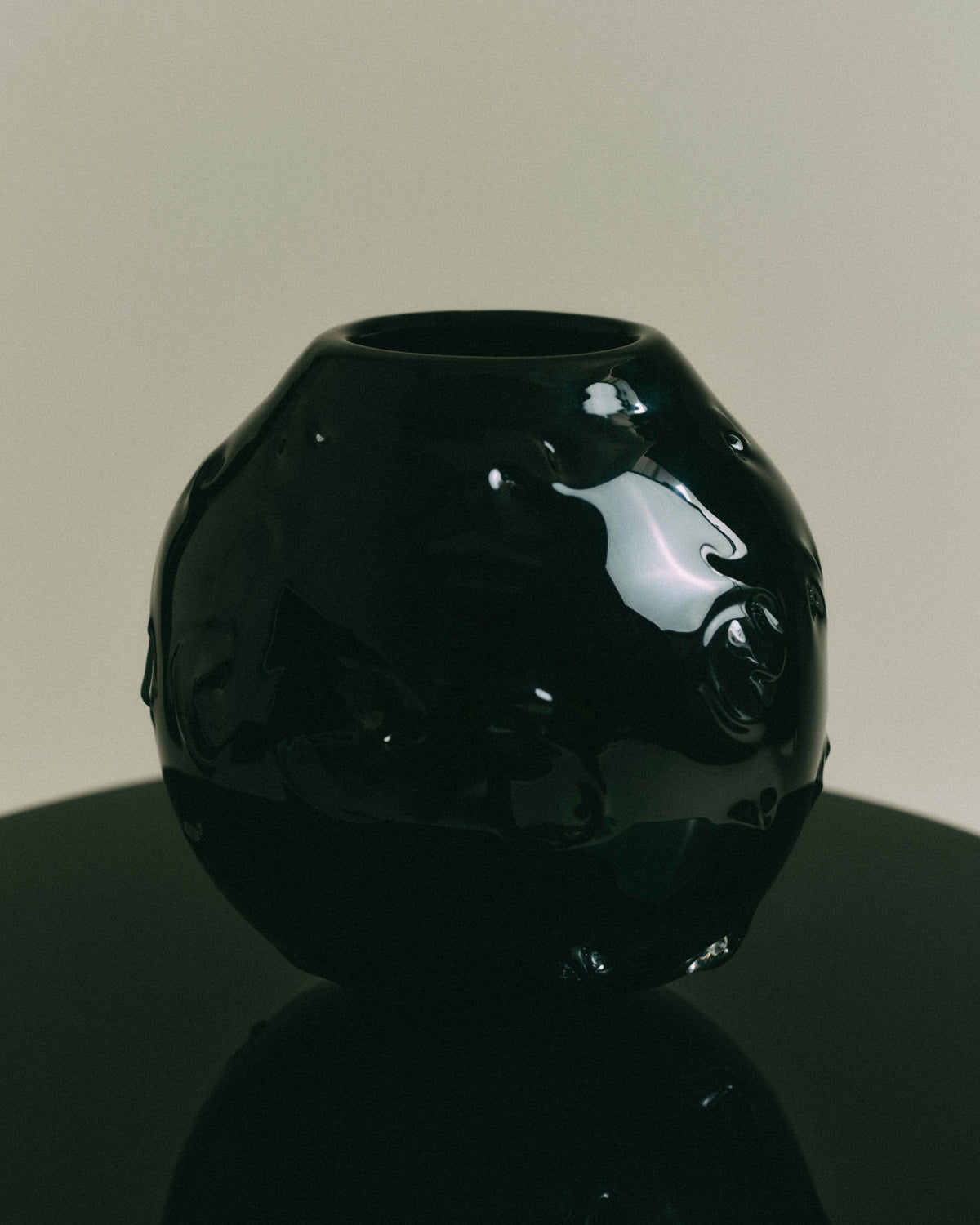 S.R. VINTAGE VASE DECO BLACK — side angle