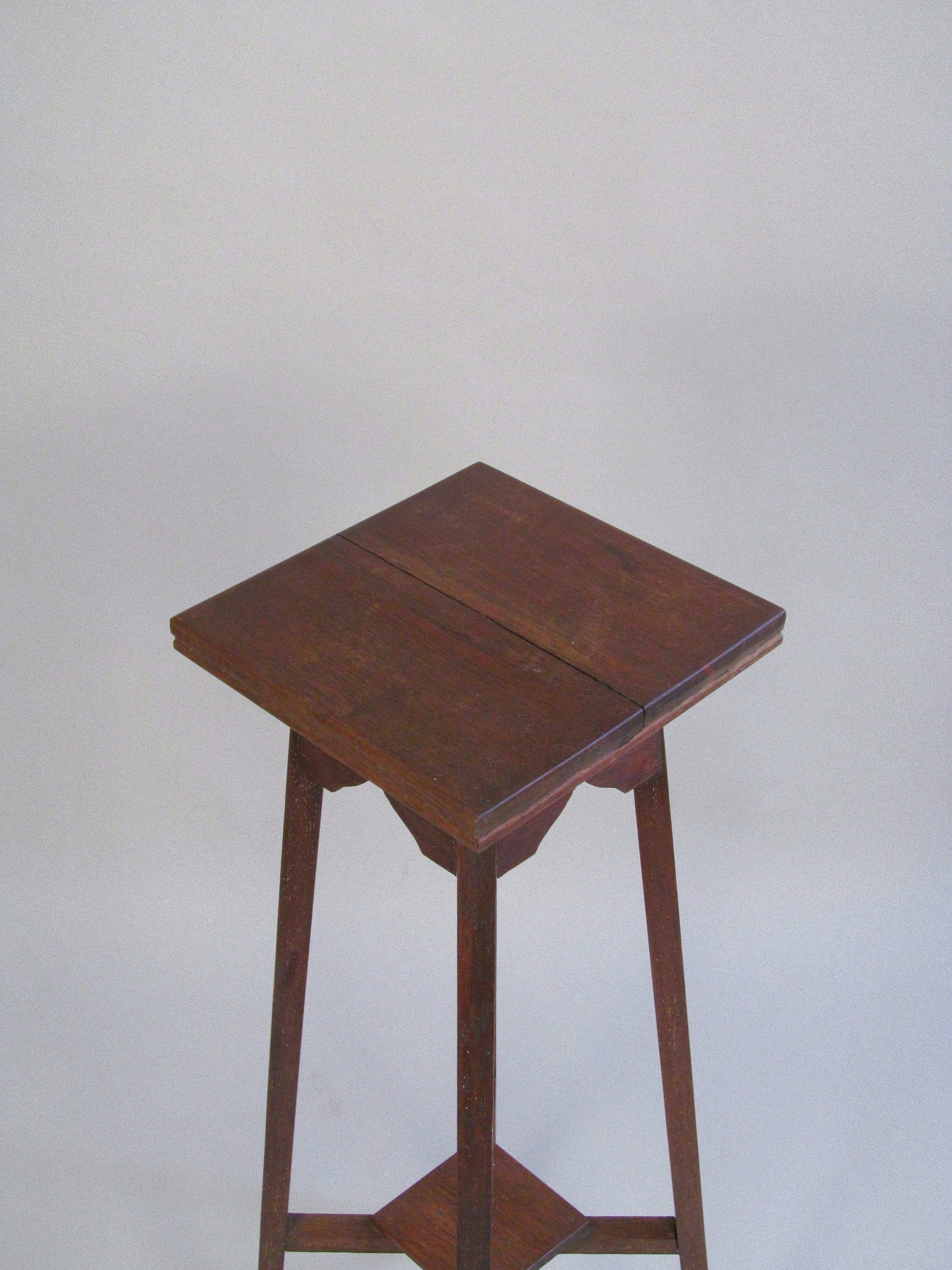 Arts & Crafts Oak Stand, c.1910 — top view of wooden table surface