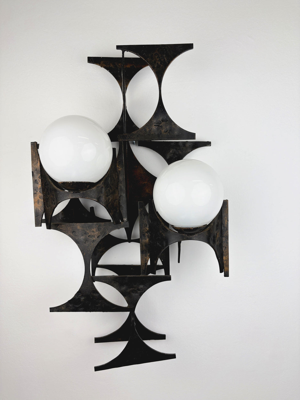 Large Brutalist & sculptural wall light by Marc Weinstein, Germany, 1960s — side angle