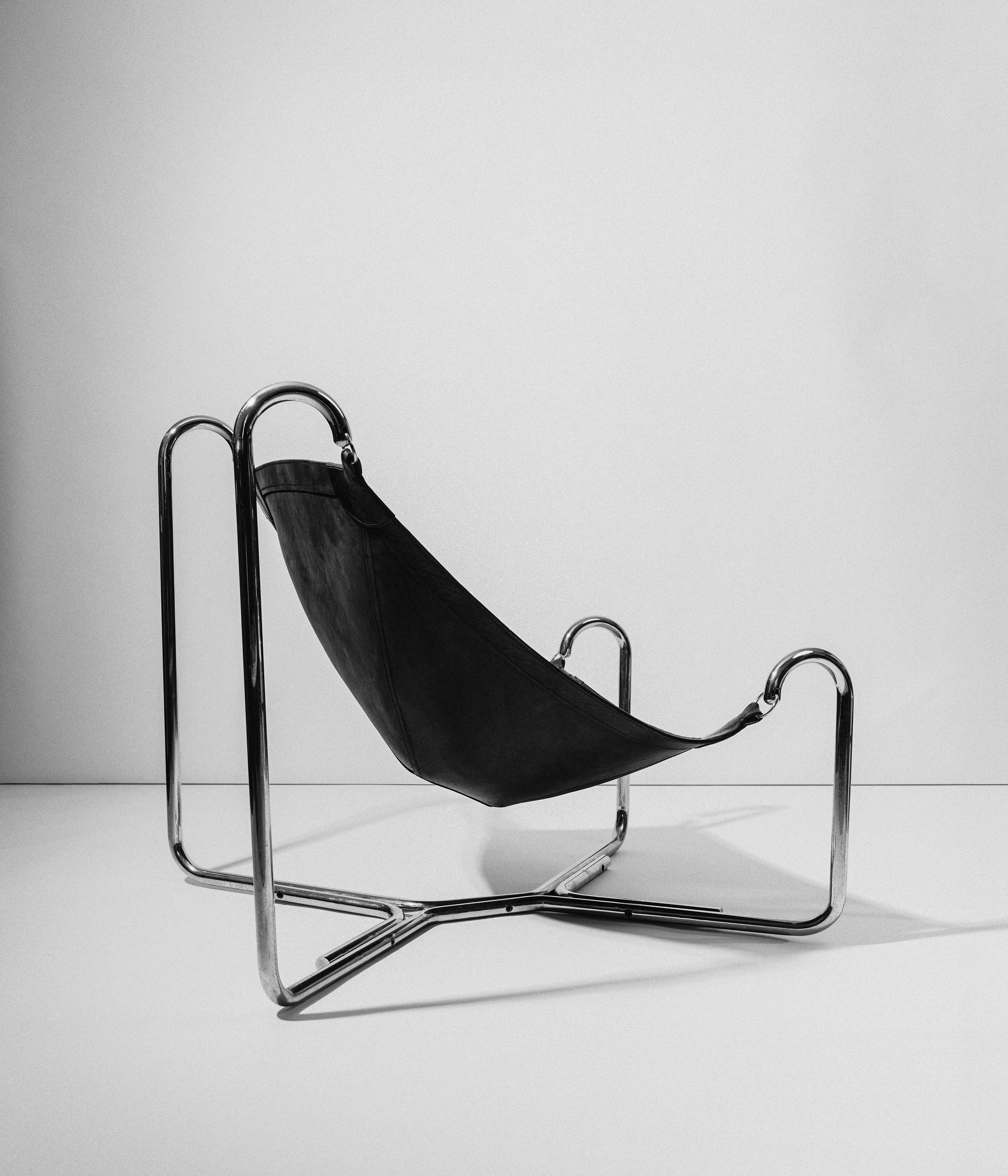 Gianni Pareschi & Ezio Didone, Baffo Lounge Chairs, Pair, Italy, 1969 — side angle