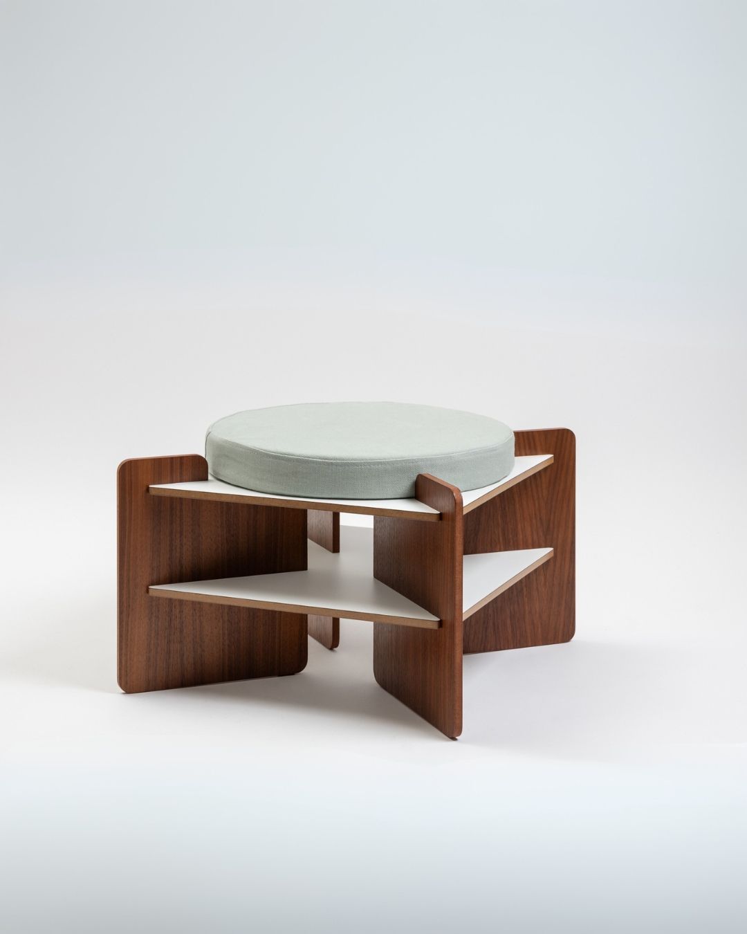 Pouf 'TU-TU' - Turenne Chevallereau x Mobilier national — side angle