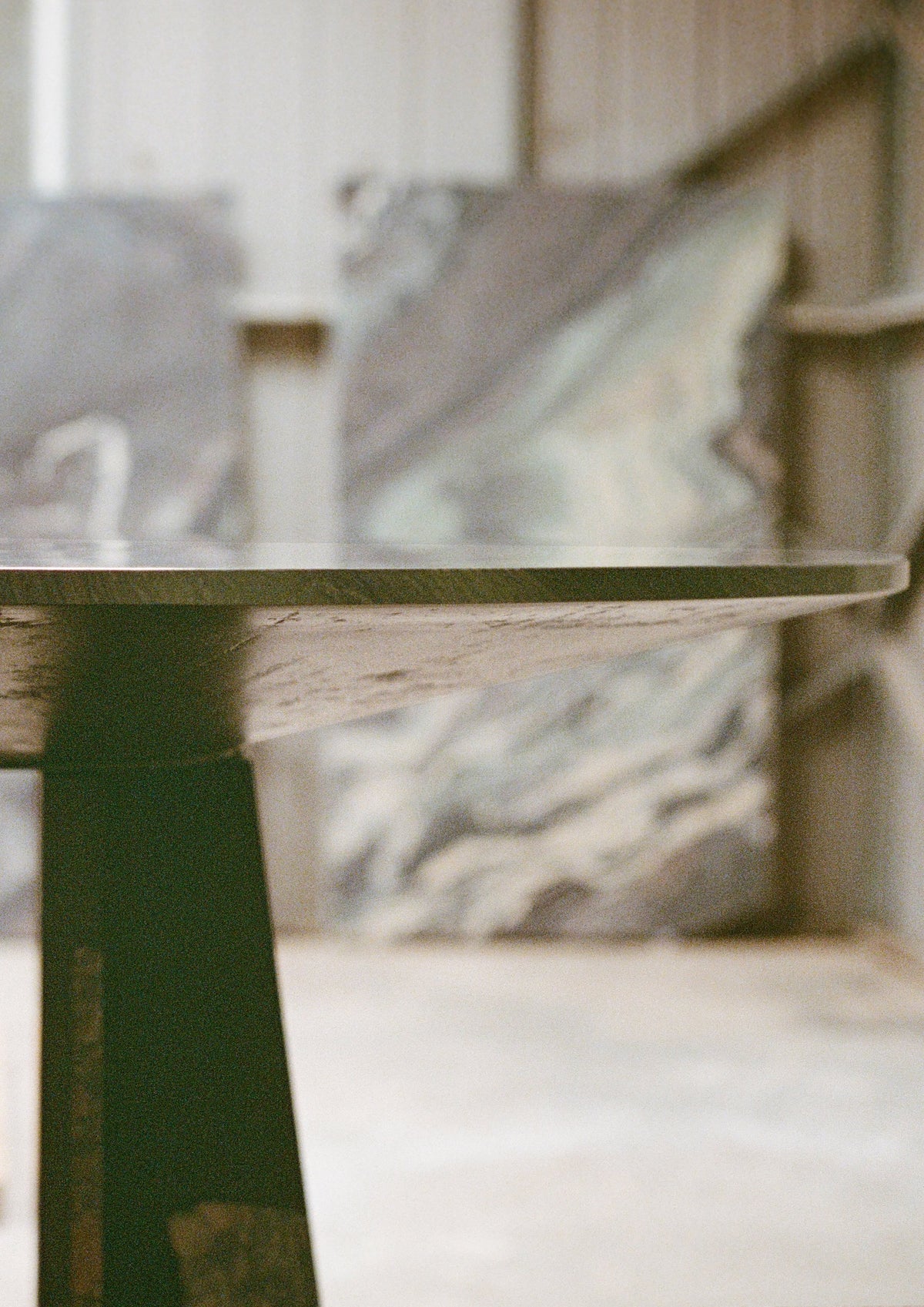 CROSS PILLAR TABLE — lifestyle setting