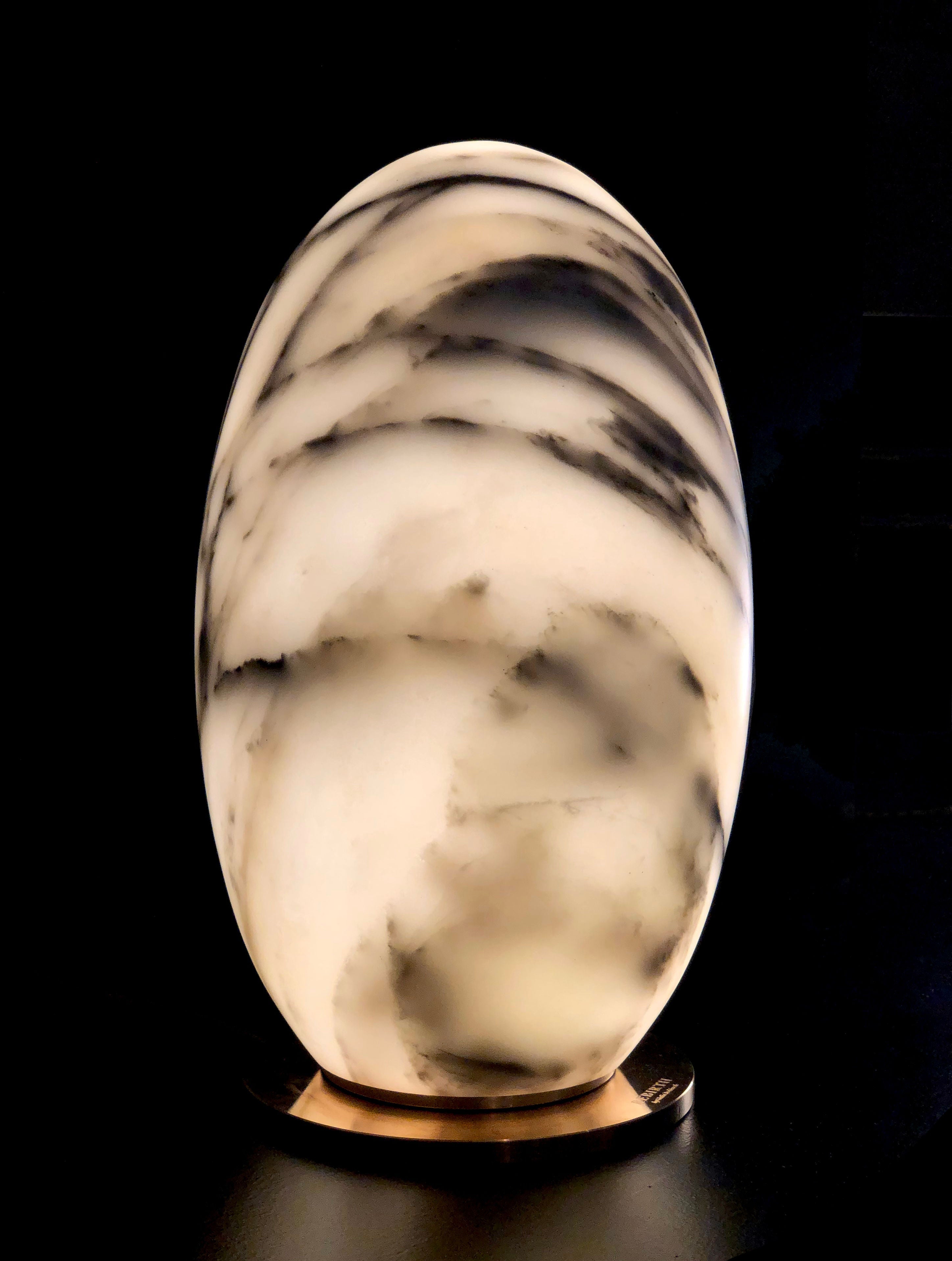 Rebirth' Table Lamp by Giulia Archimede — close-up of marble base and light texture