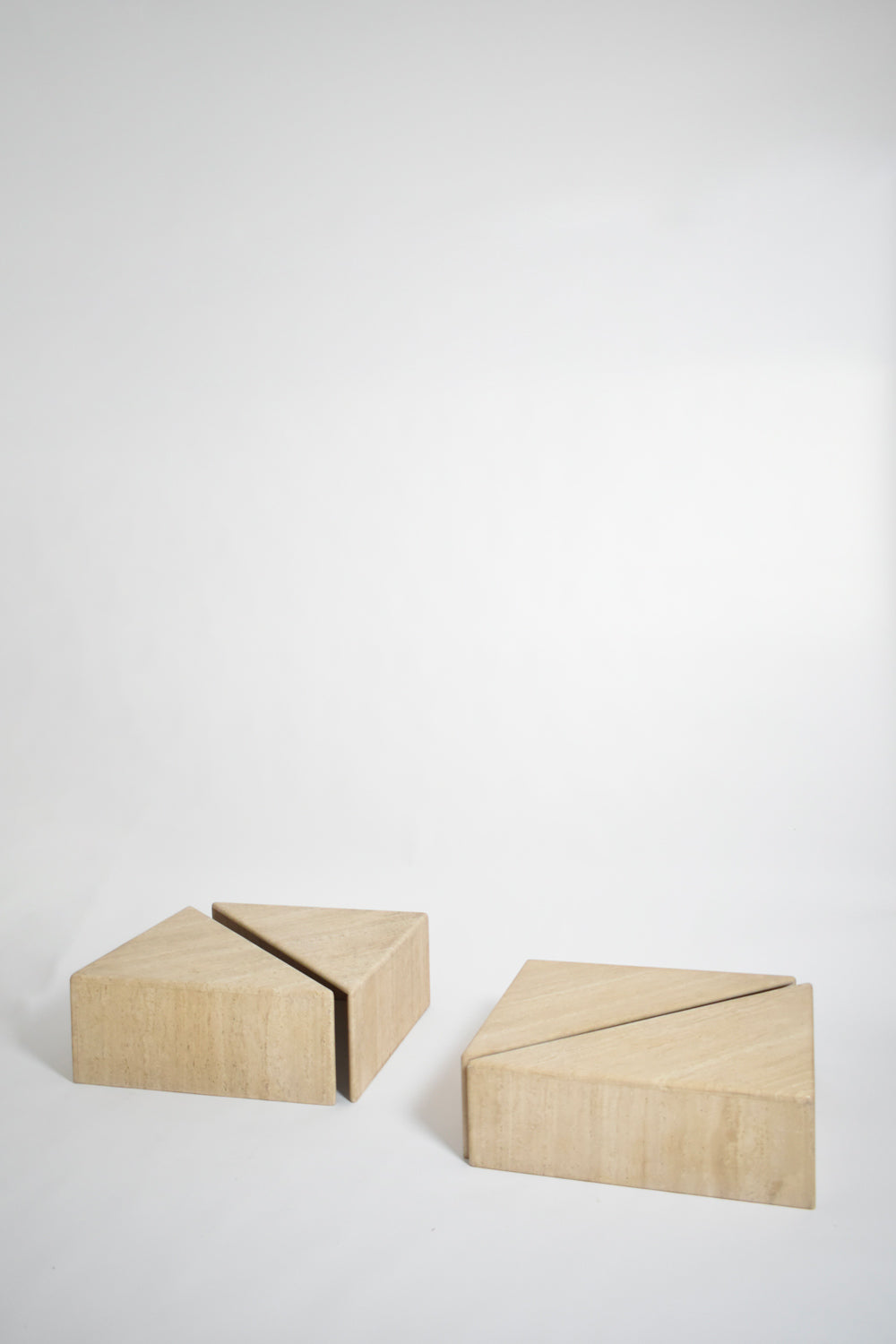 Travertine modular coffee table, 1970s — detail view