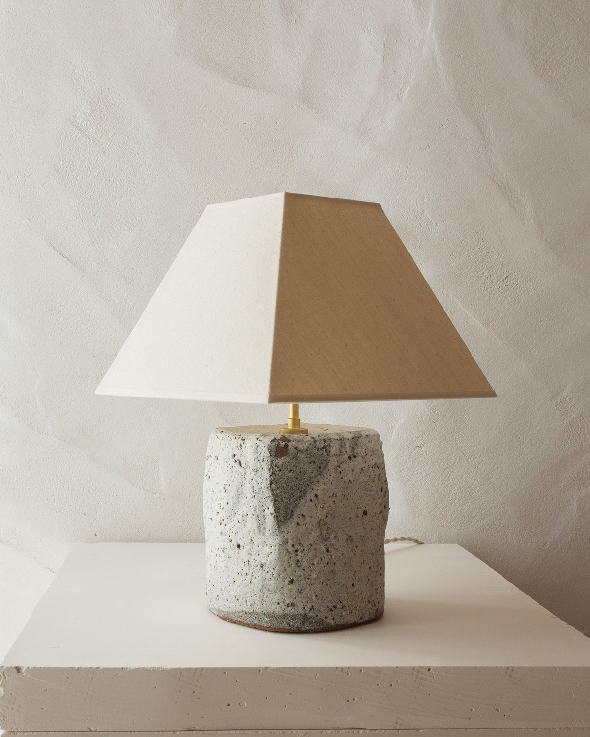 Météor S Table Lamps in Ceramic — side angle