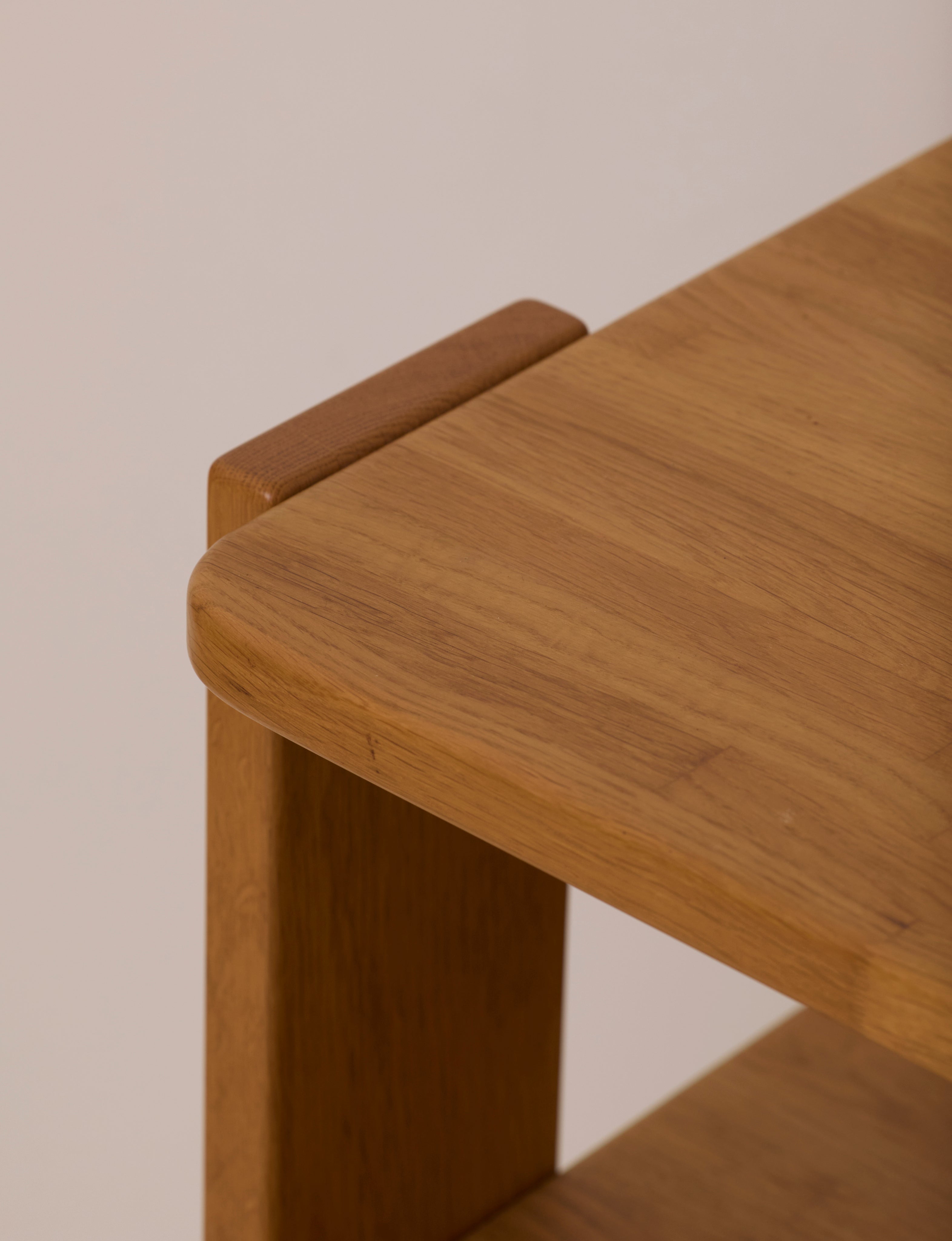 Étagère Artisanale Française en Chêne Massif c. 1980