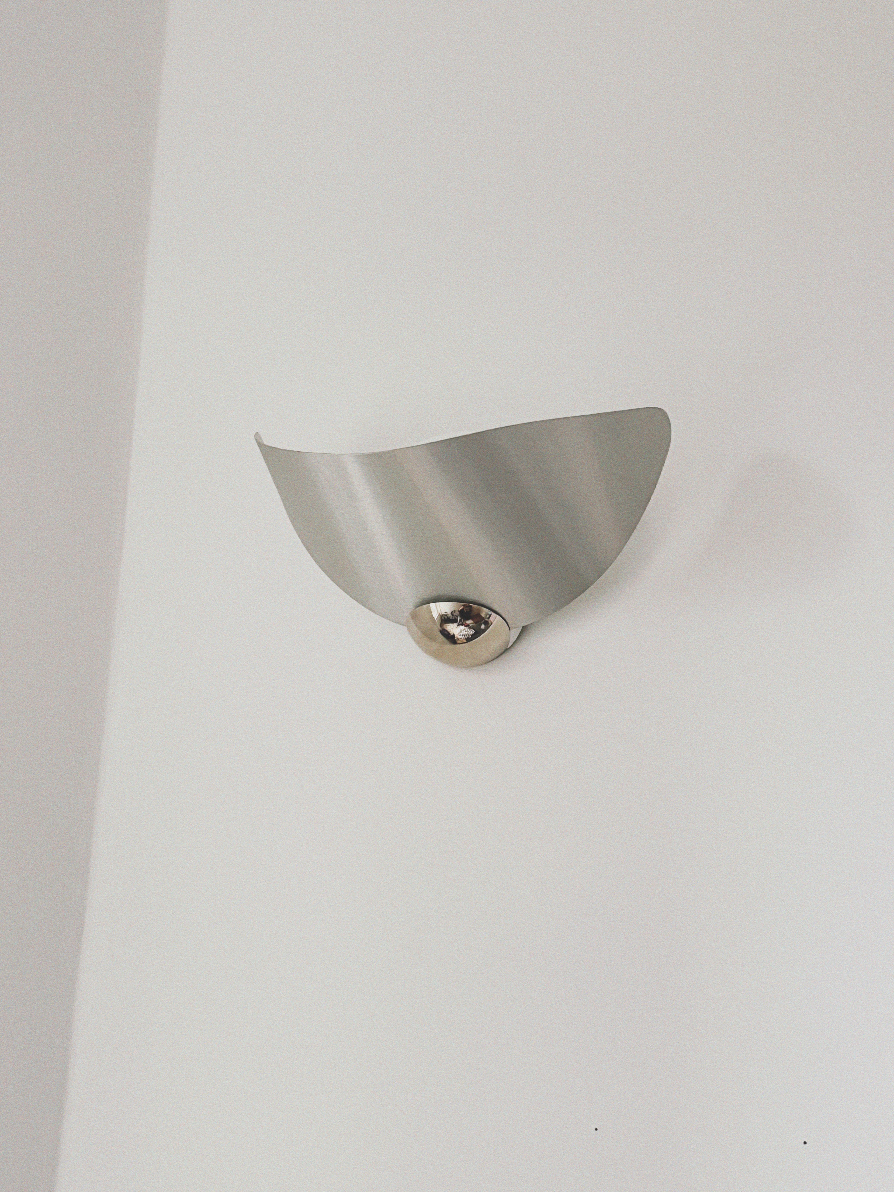 'Aura' Light by Arteluce, Italy  by Huerto | The Oblist