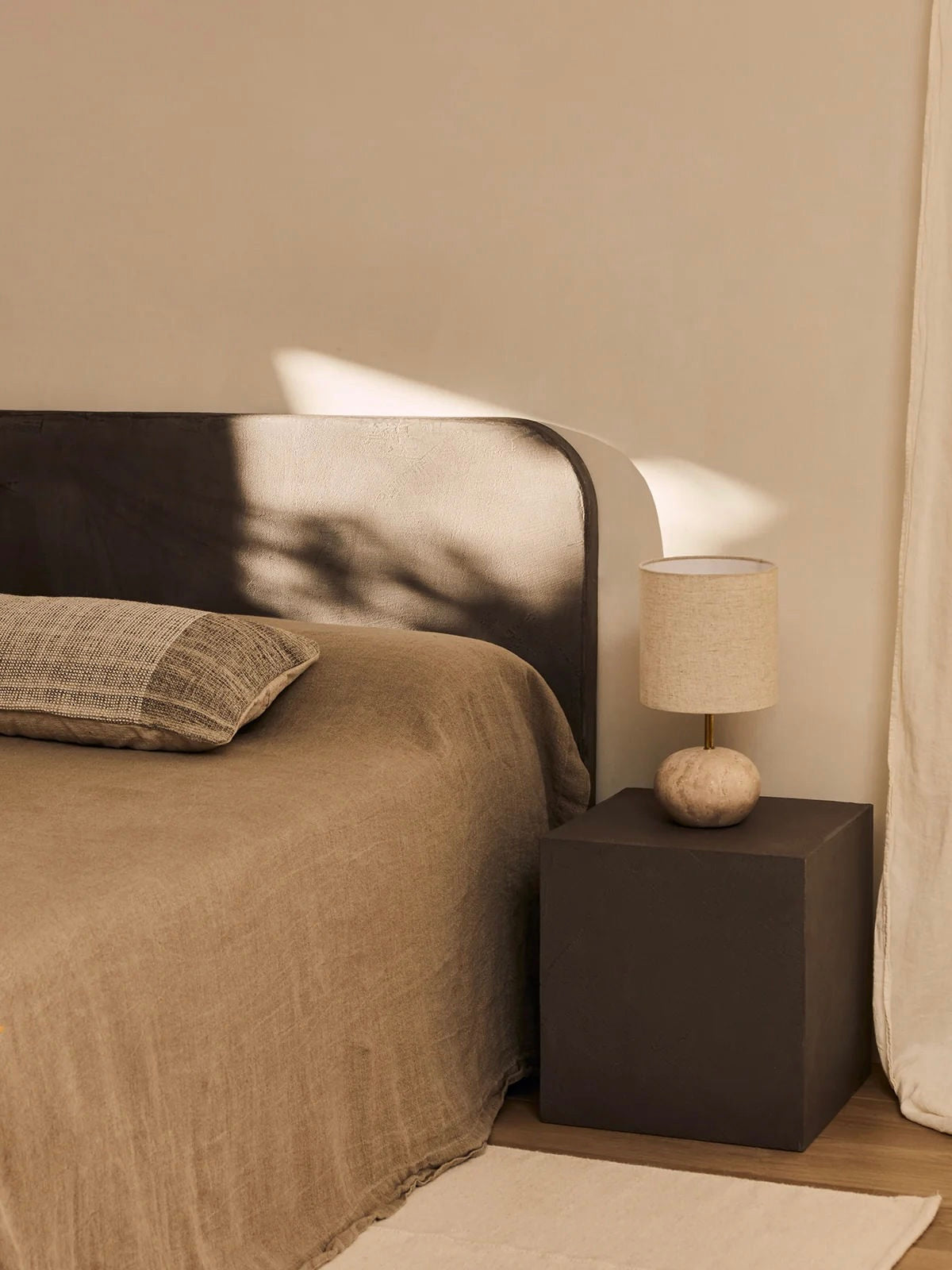 "Ruperto" Headboard — close-up