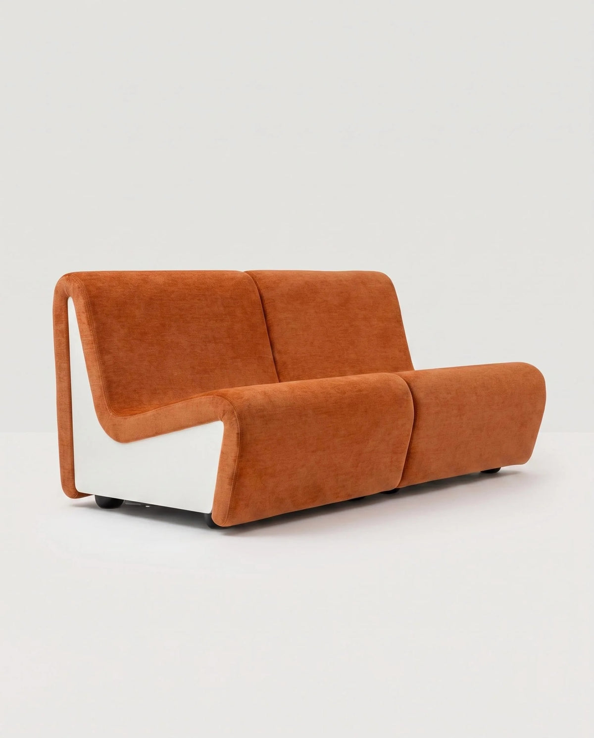 'Dialogue' 2-Seater Sofa - André Monpoix x Mobilier National — close-up