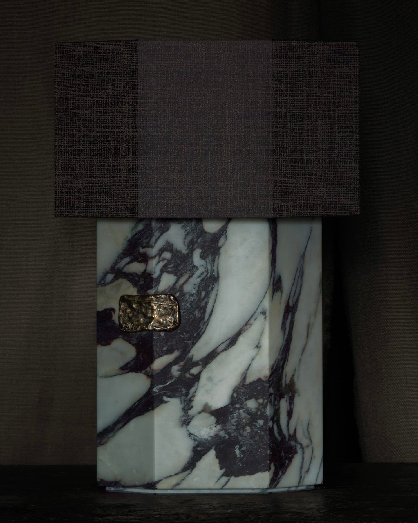 Ottavia Calacatta Viola