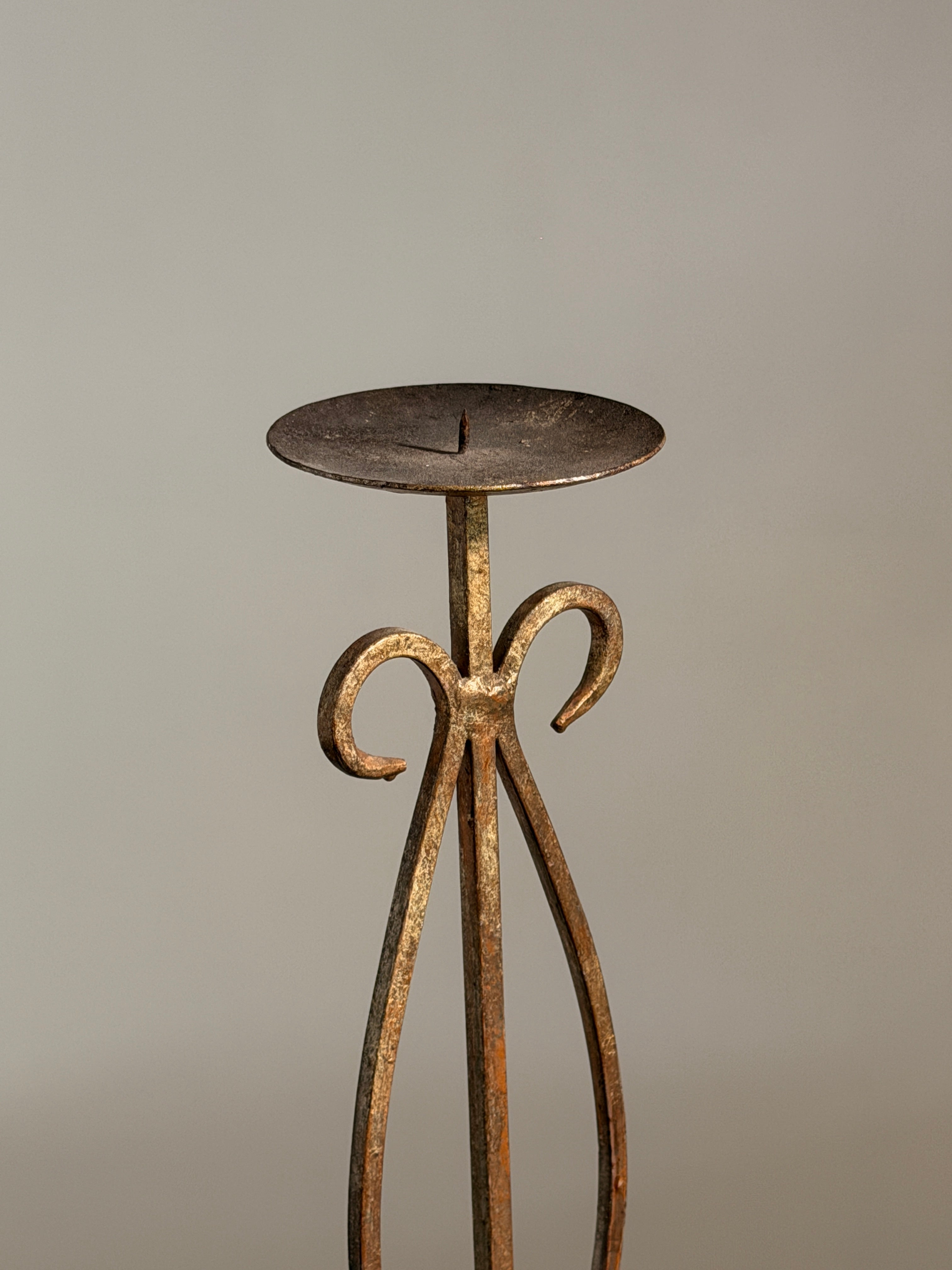 Large standing candlestick in gilt patinated metal, France, 1950.  — side angle
