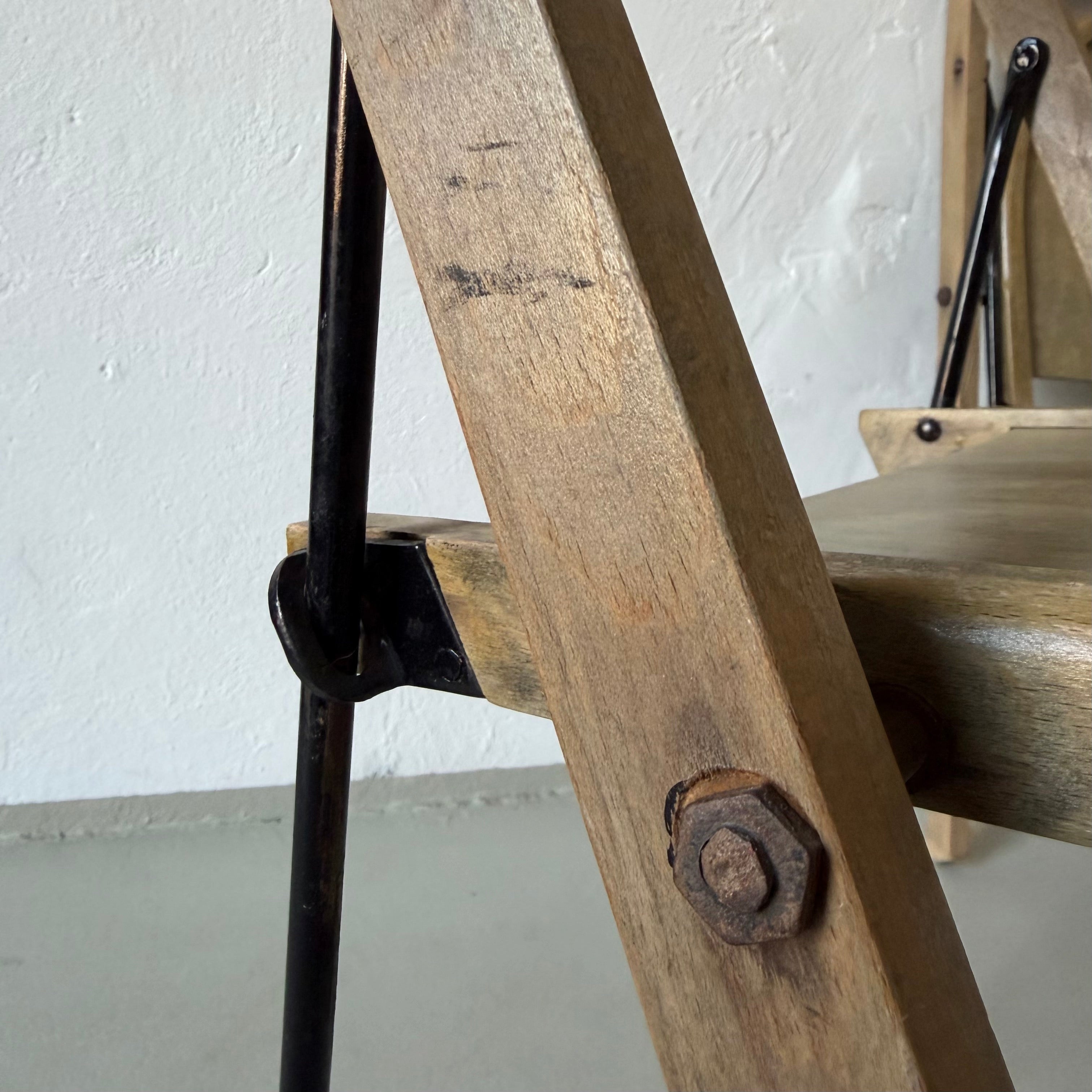 4 Folding Chairs by Uno Åhrén for Gemla | Sweden | 1930s — in context