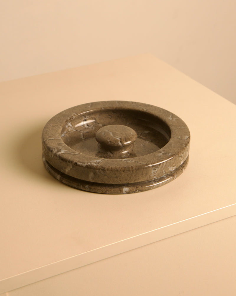 Angelo Mangiarotti for Knoll Grey Marble Ashtray No. 8532, 1960s by Treaptyque | The Oblist