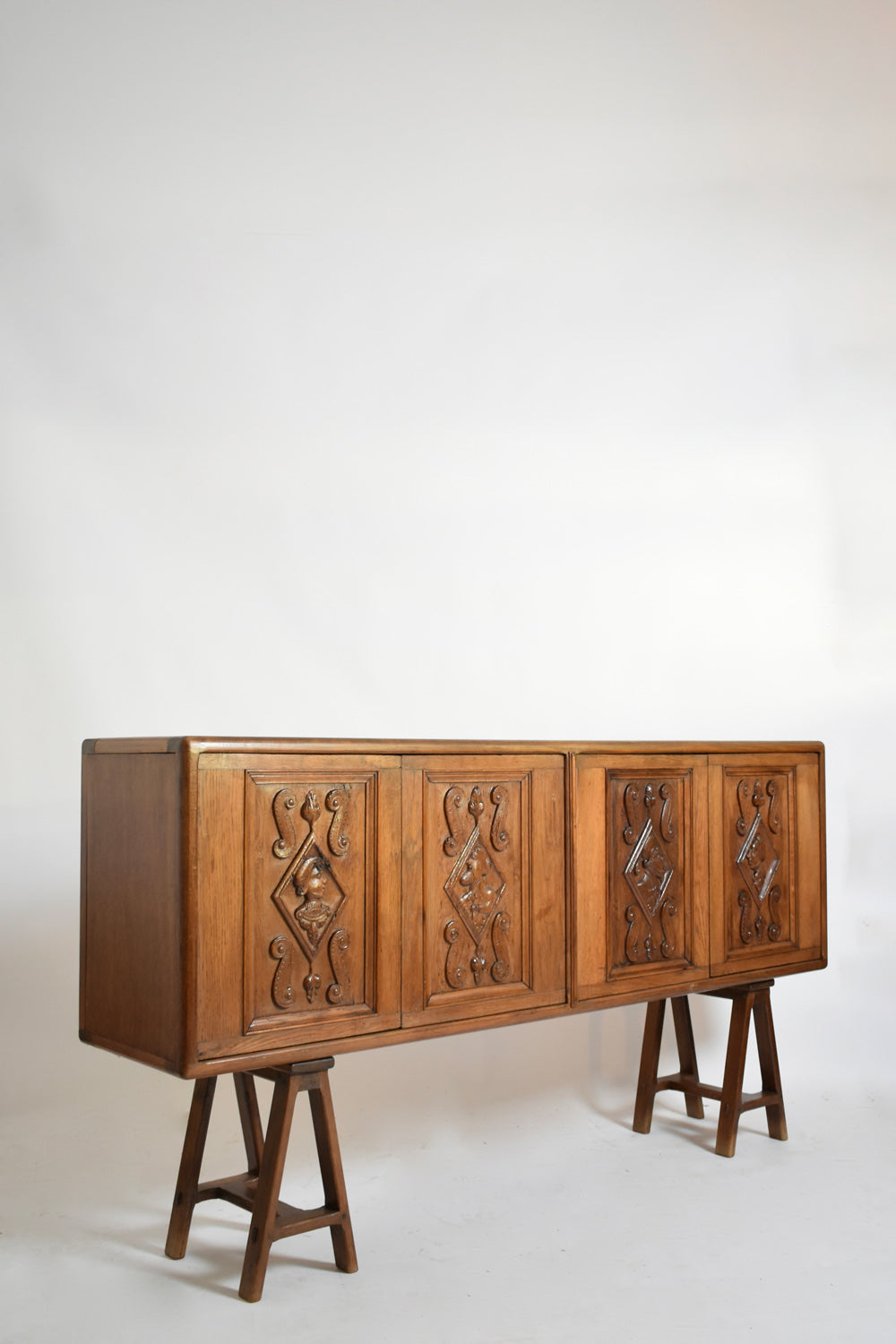 Oak sideboard, 1950s — detail view