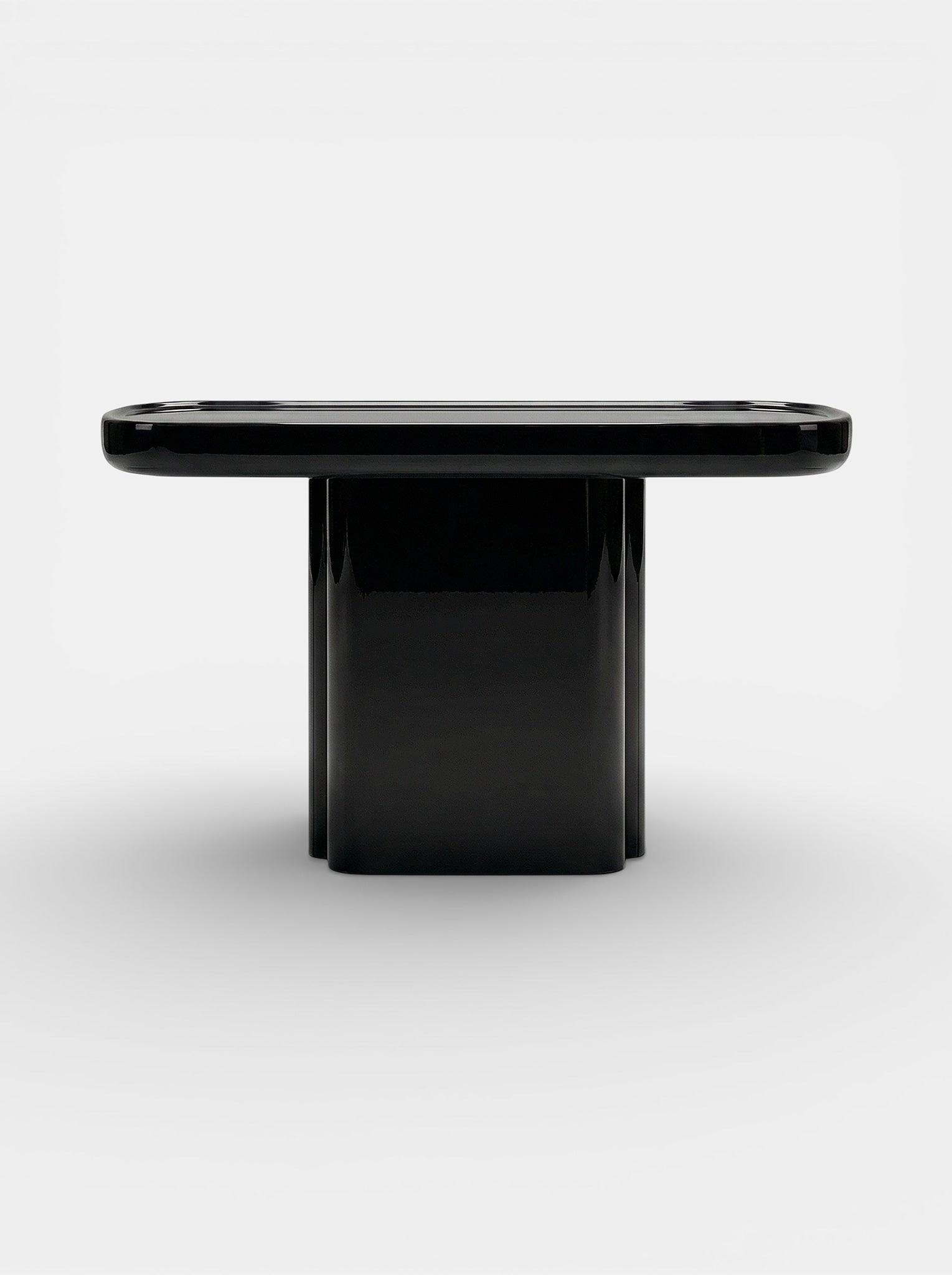 Ugo Black Lacquered Wood by Marbera | The Oblist