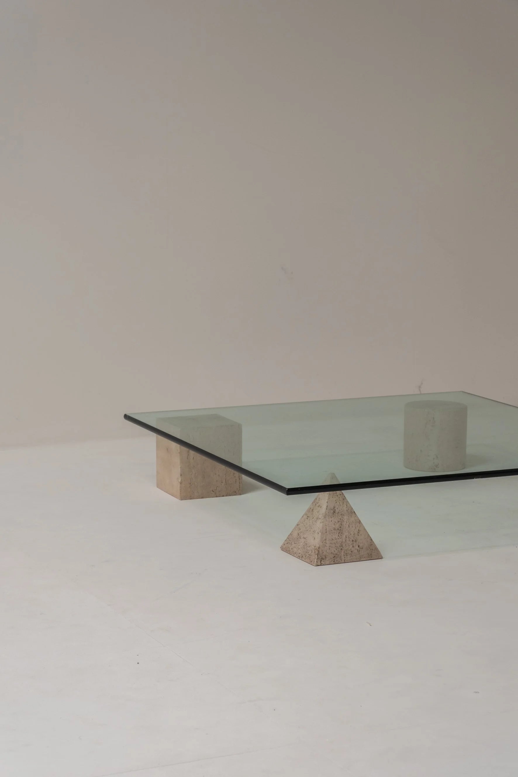 Metaphora Coffee Table by Lella & Massimo Vignelli for Casigliani 1970 — lifestyle setting