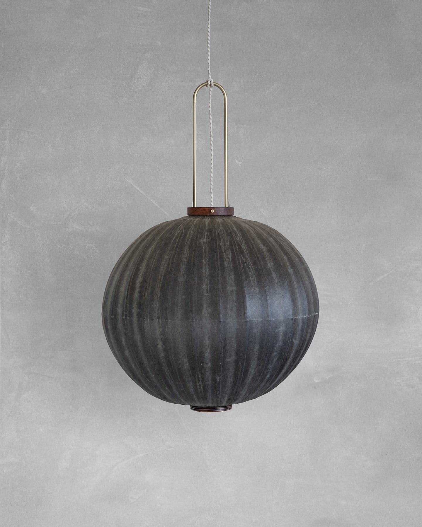 Shui, Mandarin Shape Pendant Light