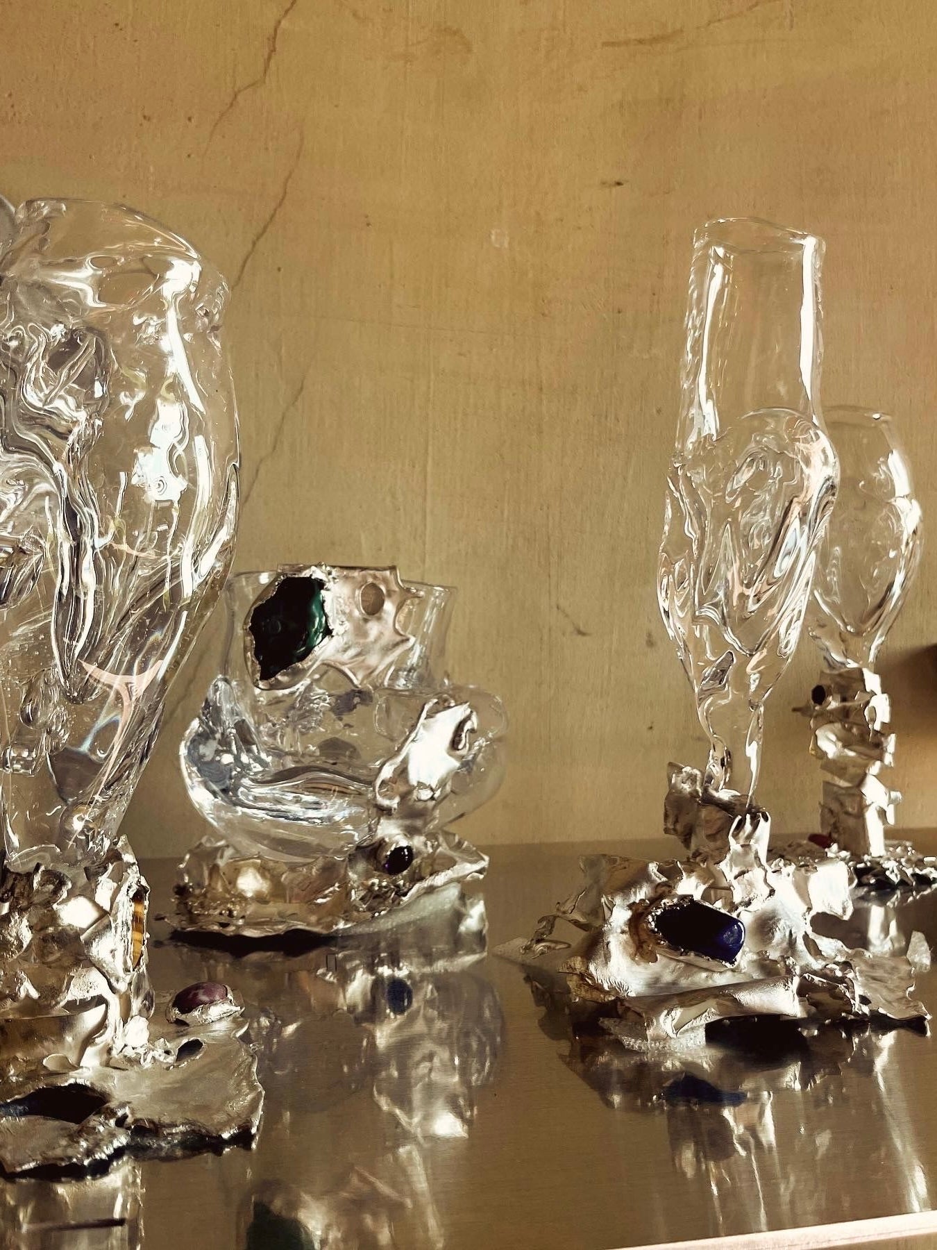 Jewelled Goblet no. 10 x Lindsey Fontijn — close-up of glass and metal details