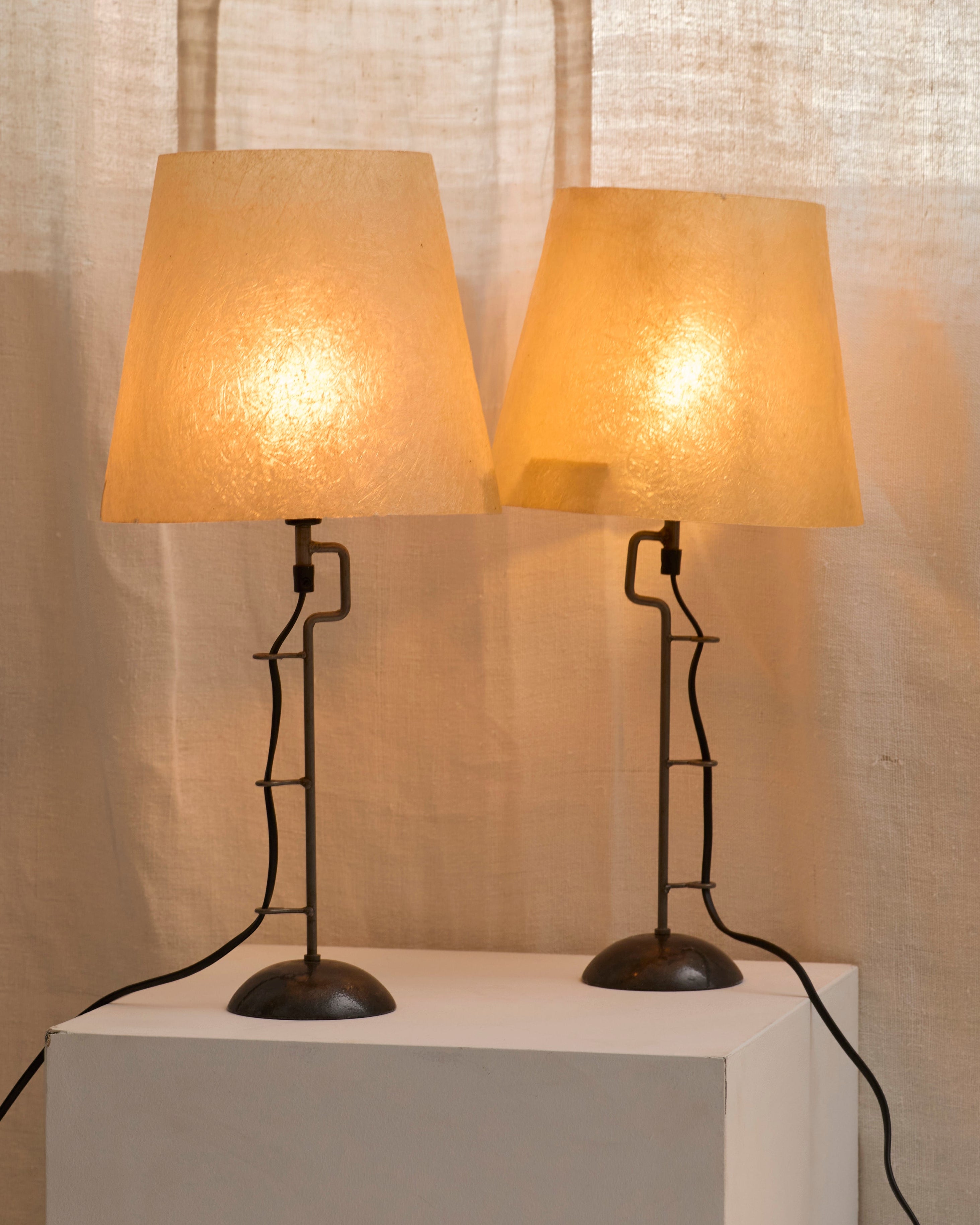 Mid Century Table Lamps with Sculptural Metal Base and Artisanal Fiberglass Shades — detail view