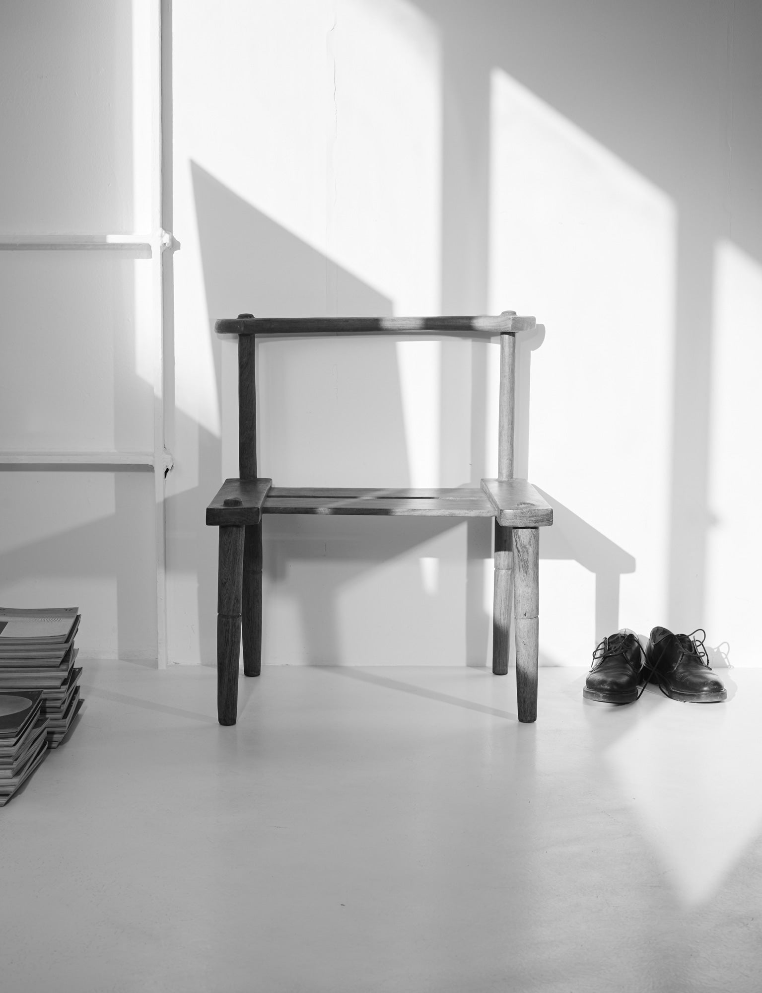 Large one-of-a-kind Baoulé chair in solid wood — view 10