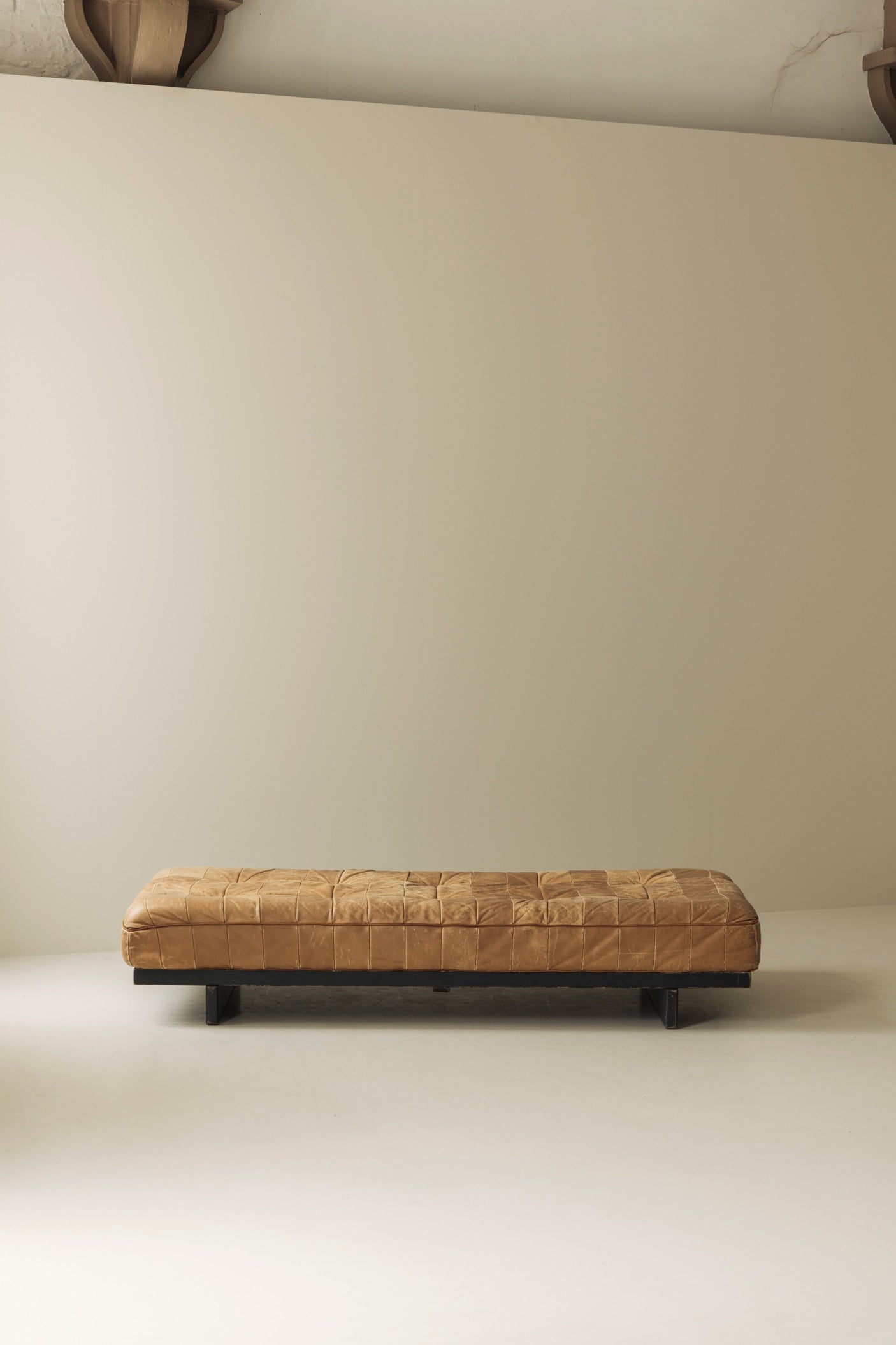 DS-80 Daybed De Sede — Cognac Patchwork Leather, Switzerland 1970s — alternate view